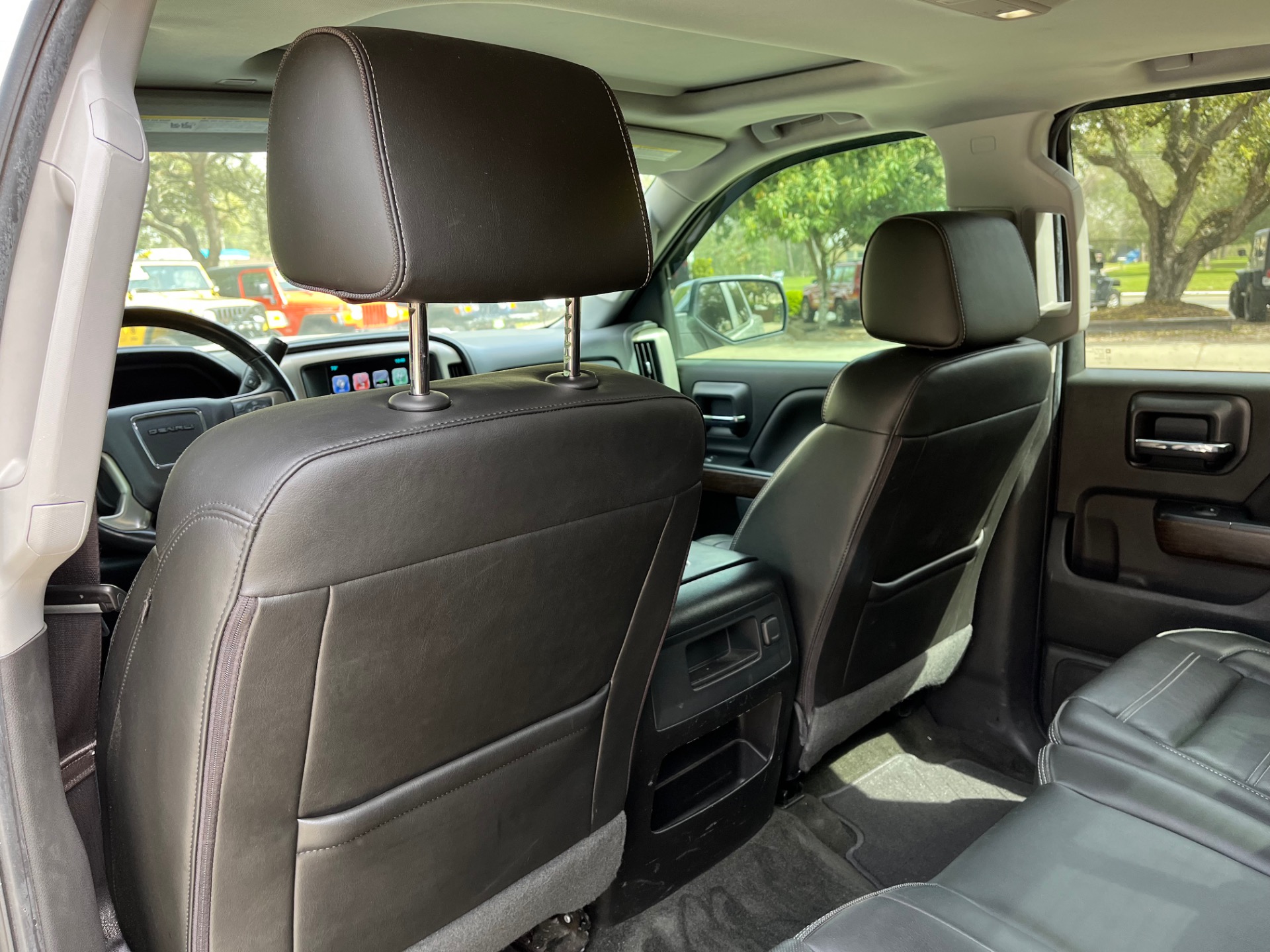 Used-2017-GMC-Sierra-1500-Denali
