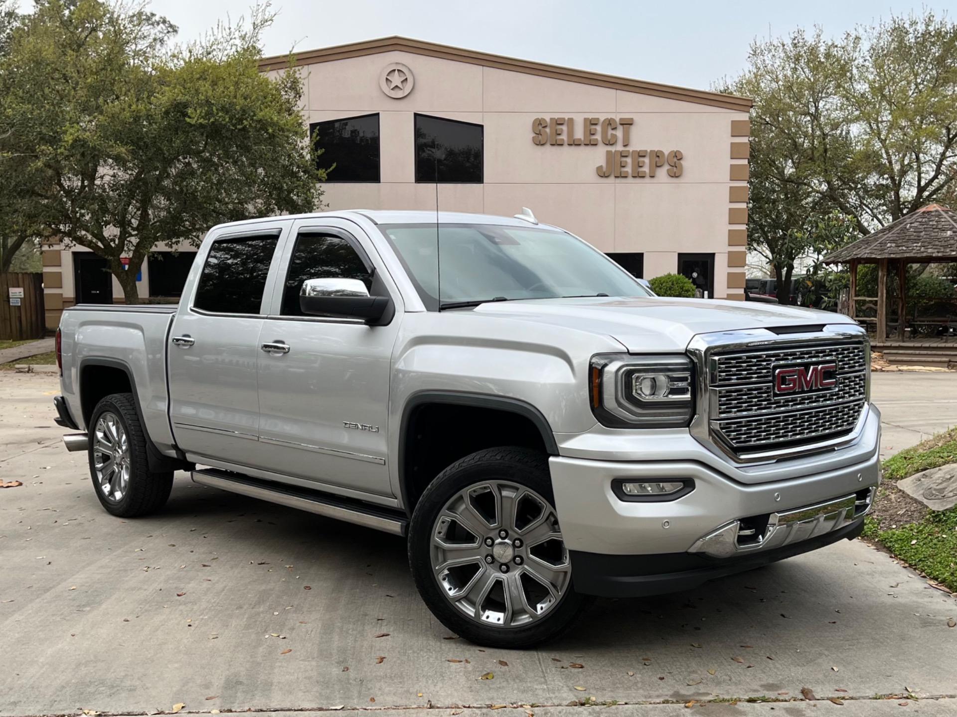 Used-2017-GMC-Sierra-1500-Denali