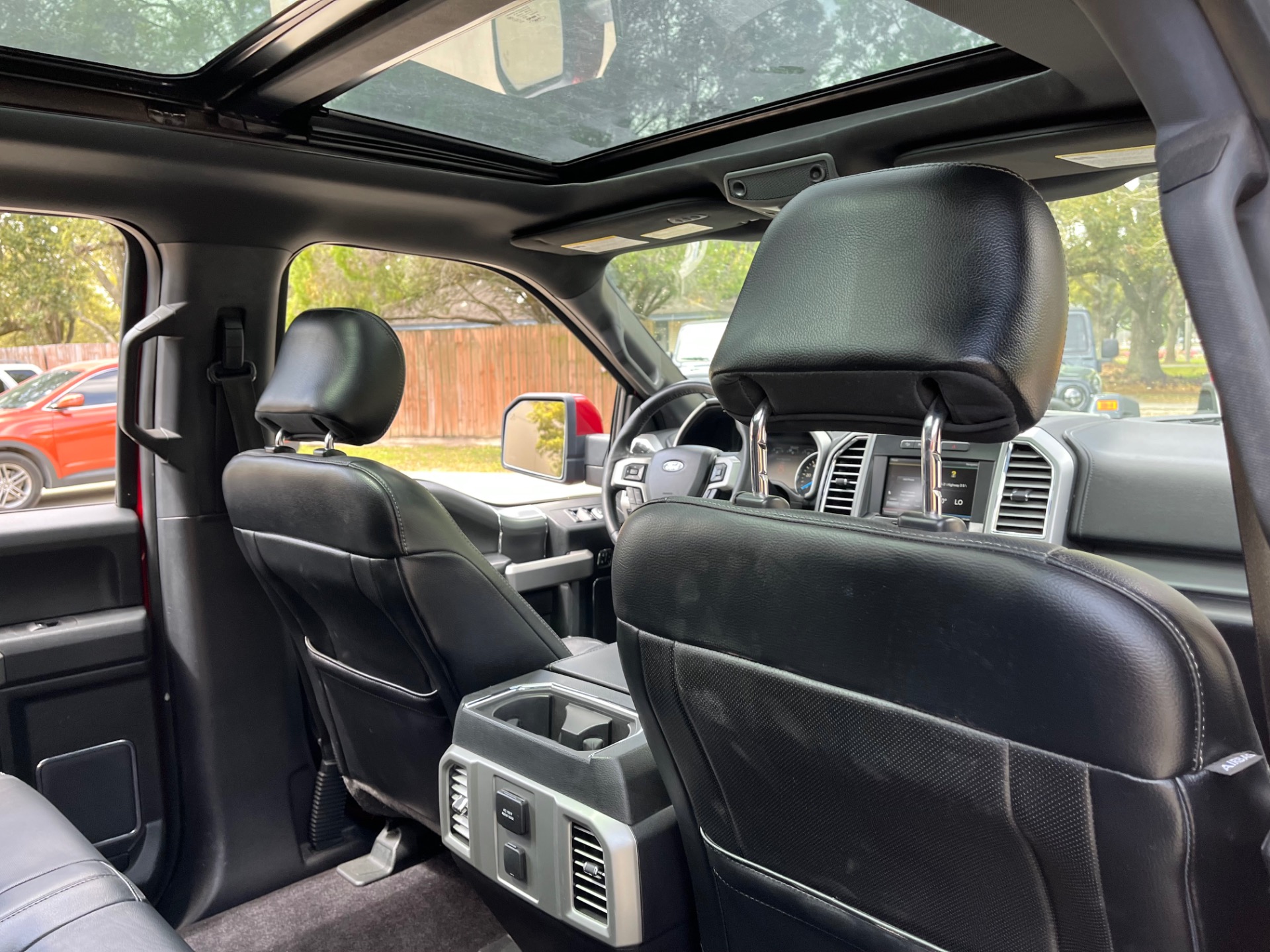 Used-2015-Ford-F-150-Lariat