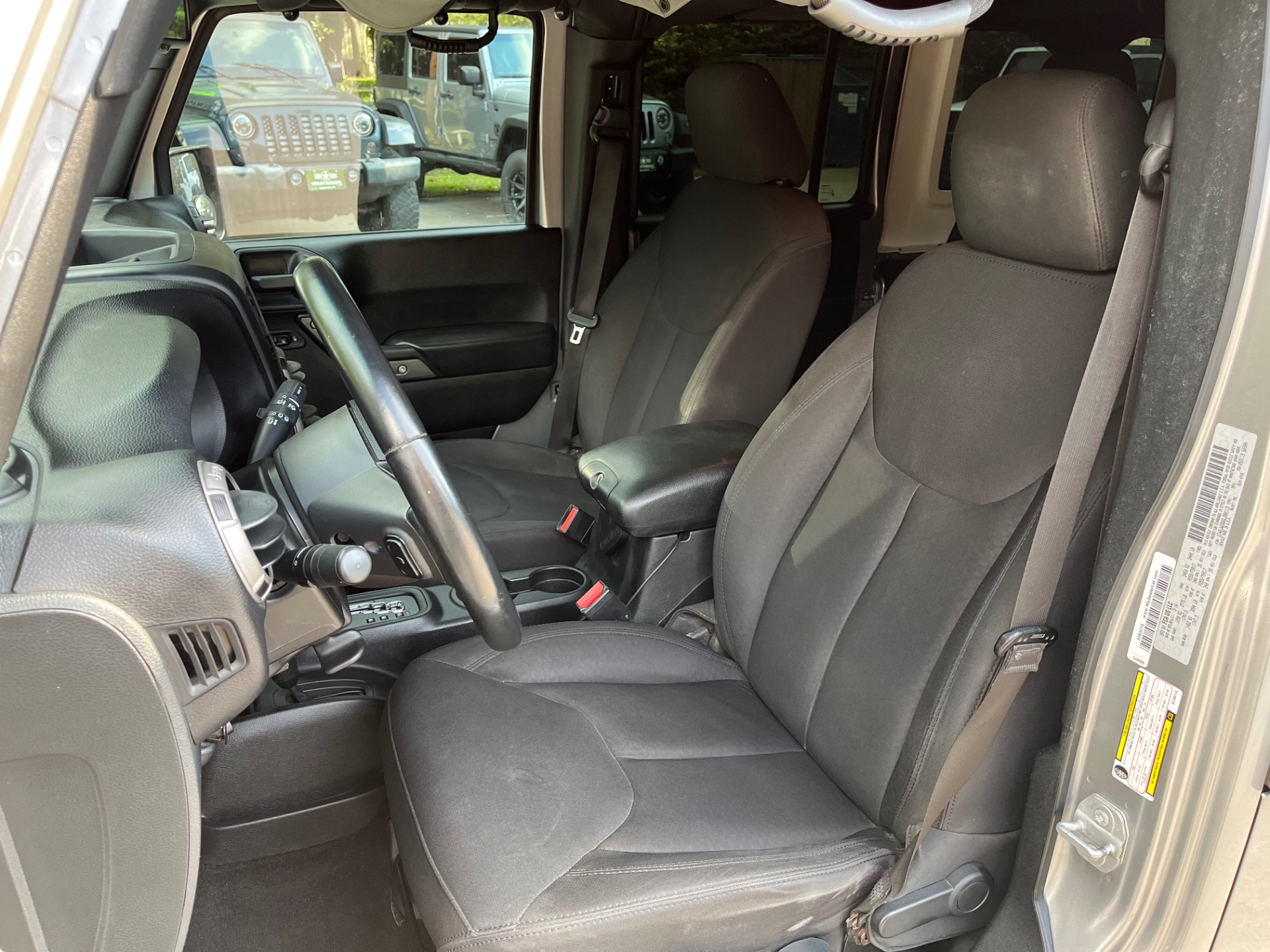 Used-2016-Jeep-Wrangler-Unlimited-Sport