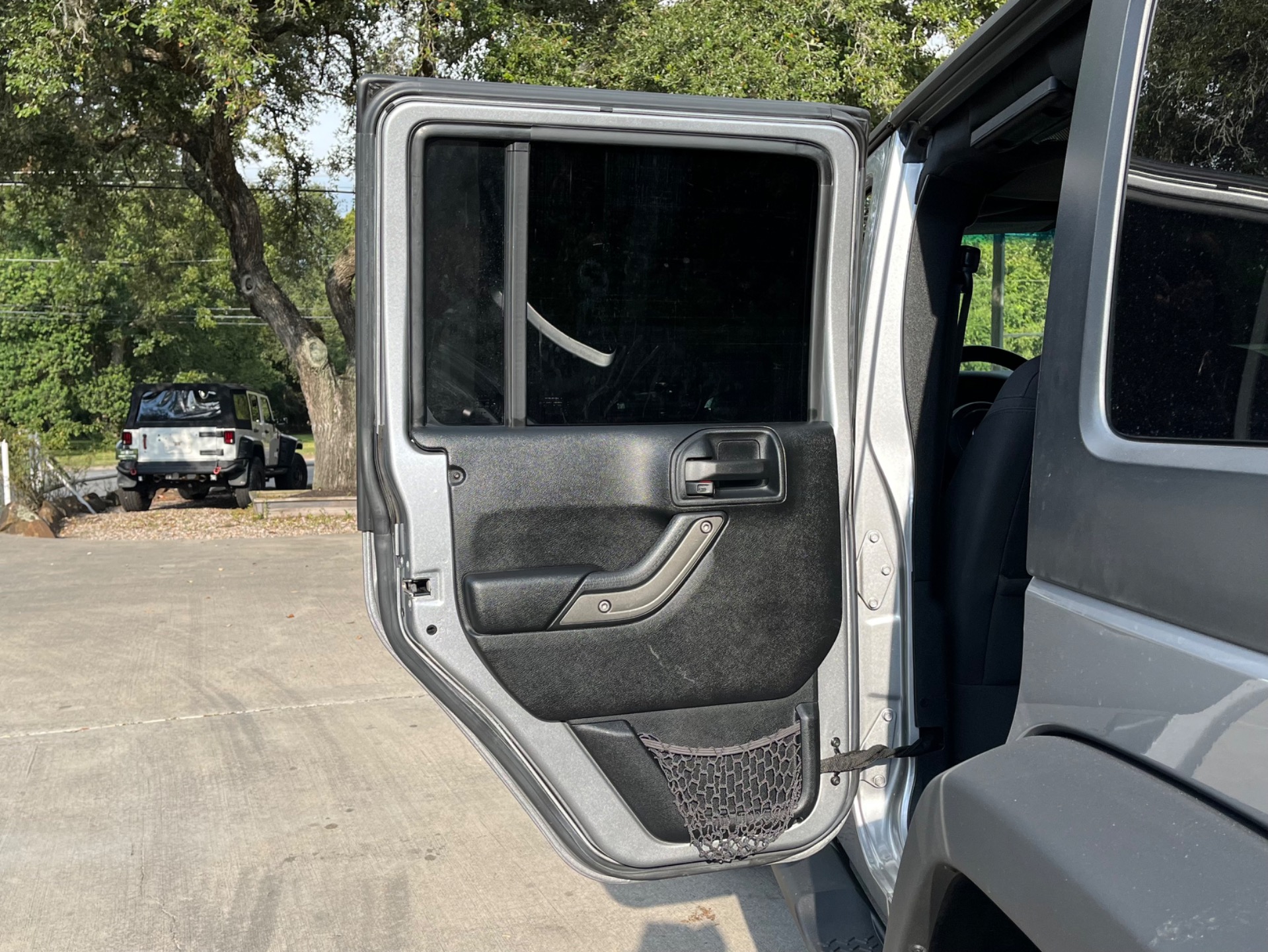 Used-2016-Jeep-Wrangler-Unlimited-Sport