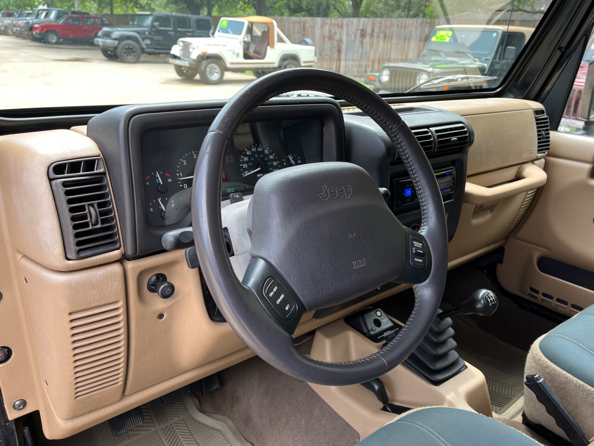 Used-2000-Jeep-Wrangler-Sahara