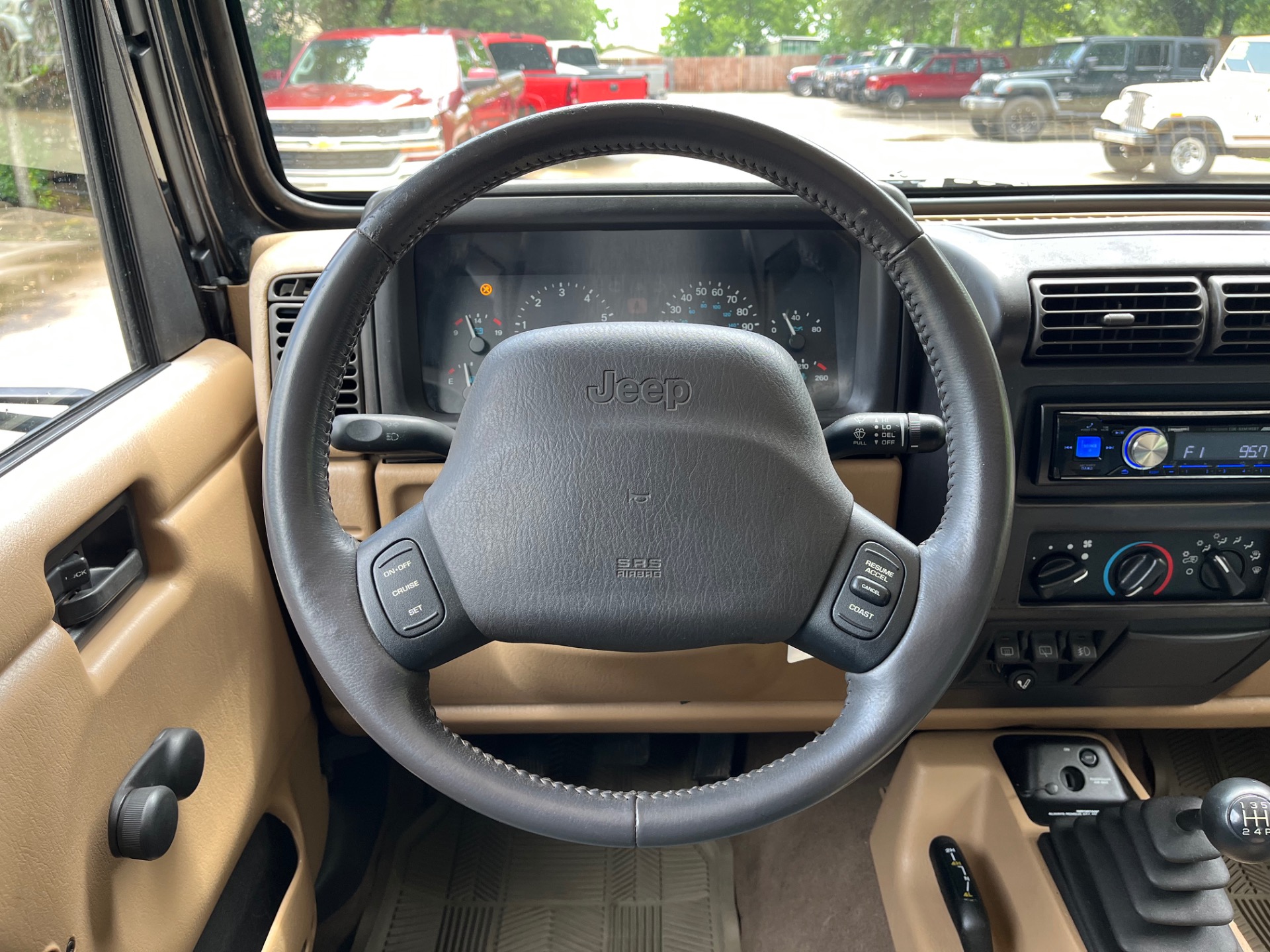Used-2000-Jeep-Wrangler-Sahara