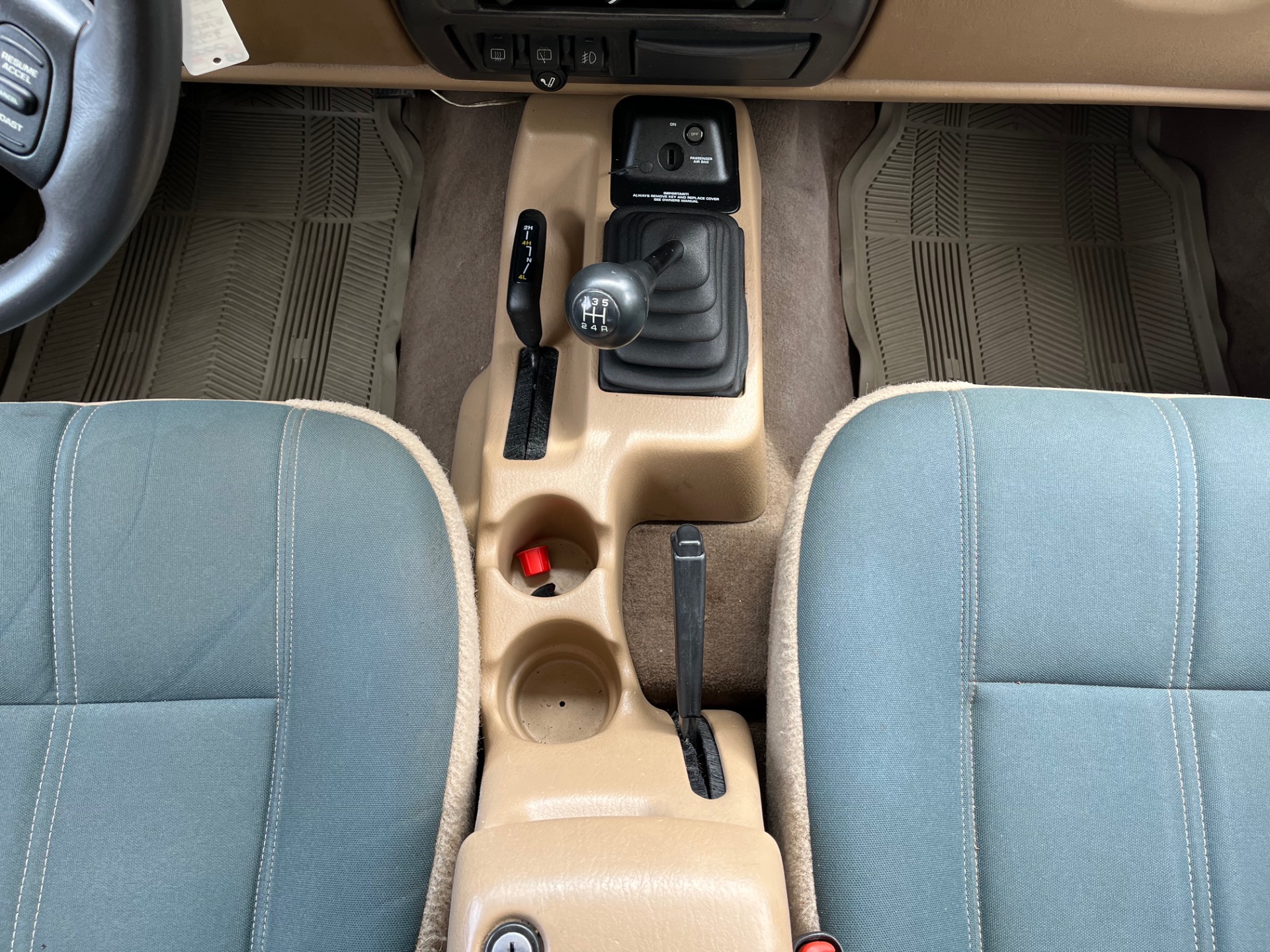 Used-2000-Jeep-Wrangler-Sahara