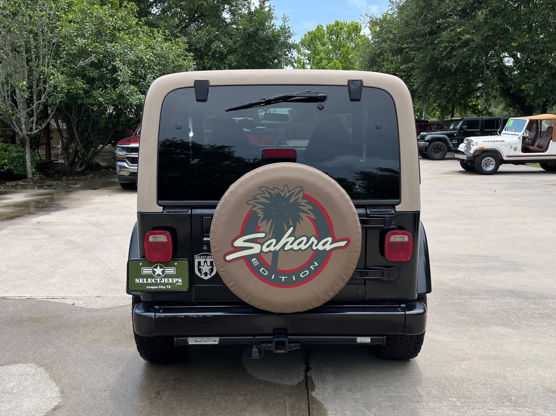 Used-2000-Jeep-Wrangler-Sahara
