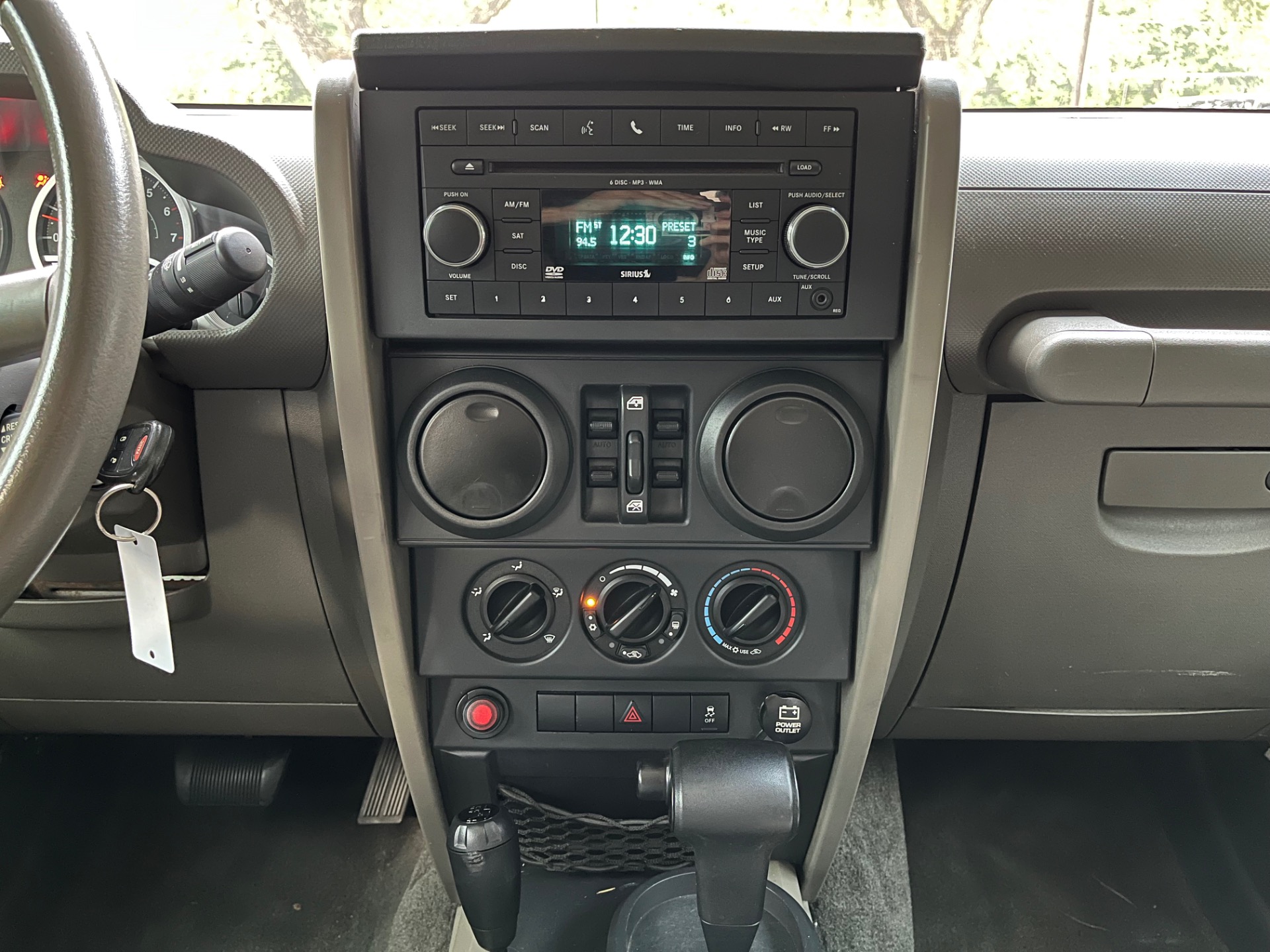 Used-2010-Jeep-Wrangler-Unlimited-Sport
