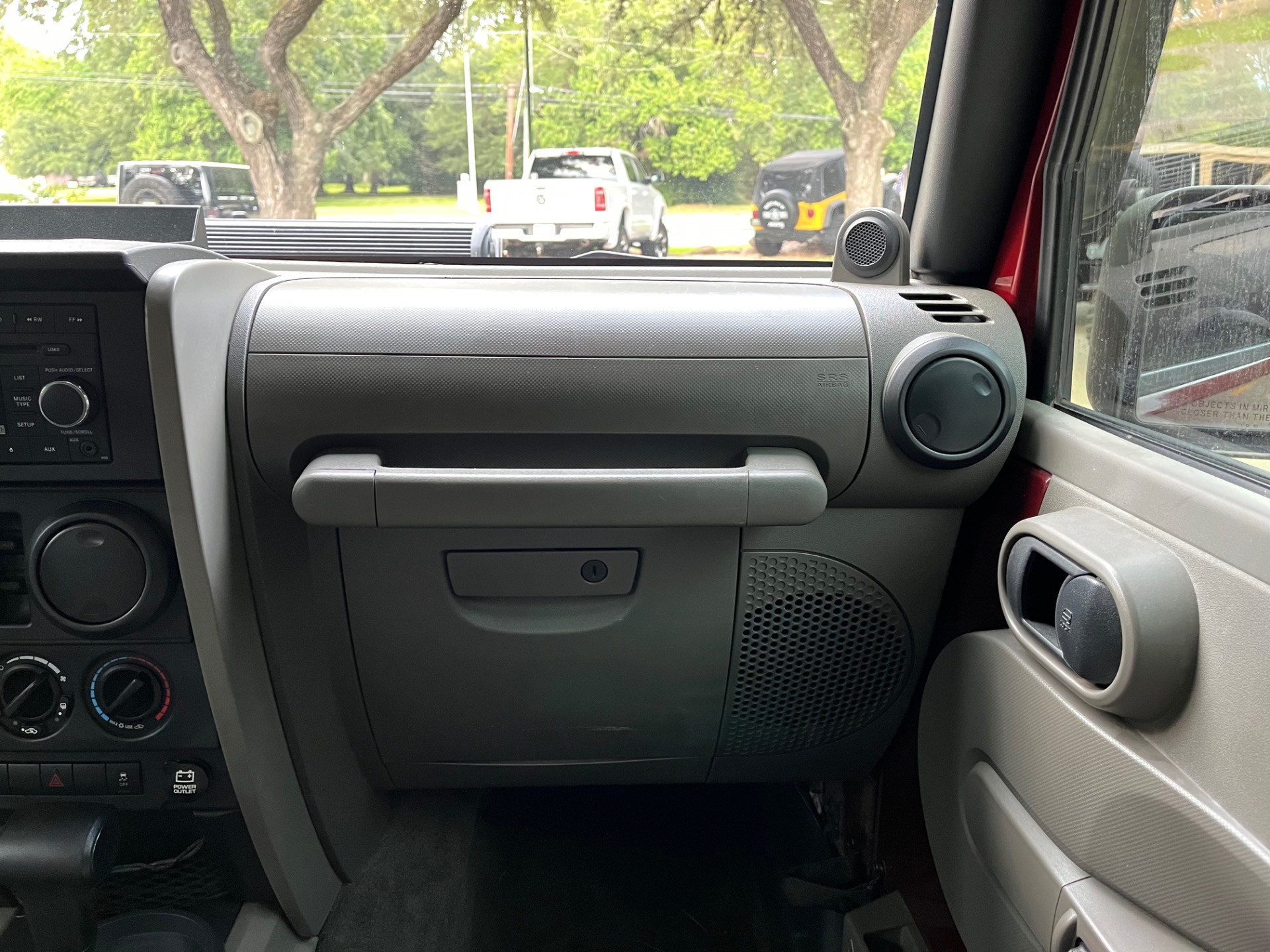 Used-2010-Jeep-Wrangler-Unlimited-Sport