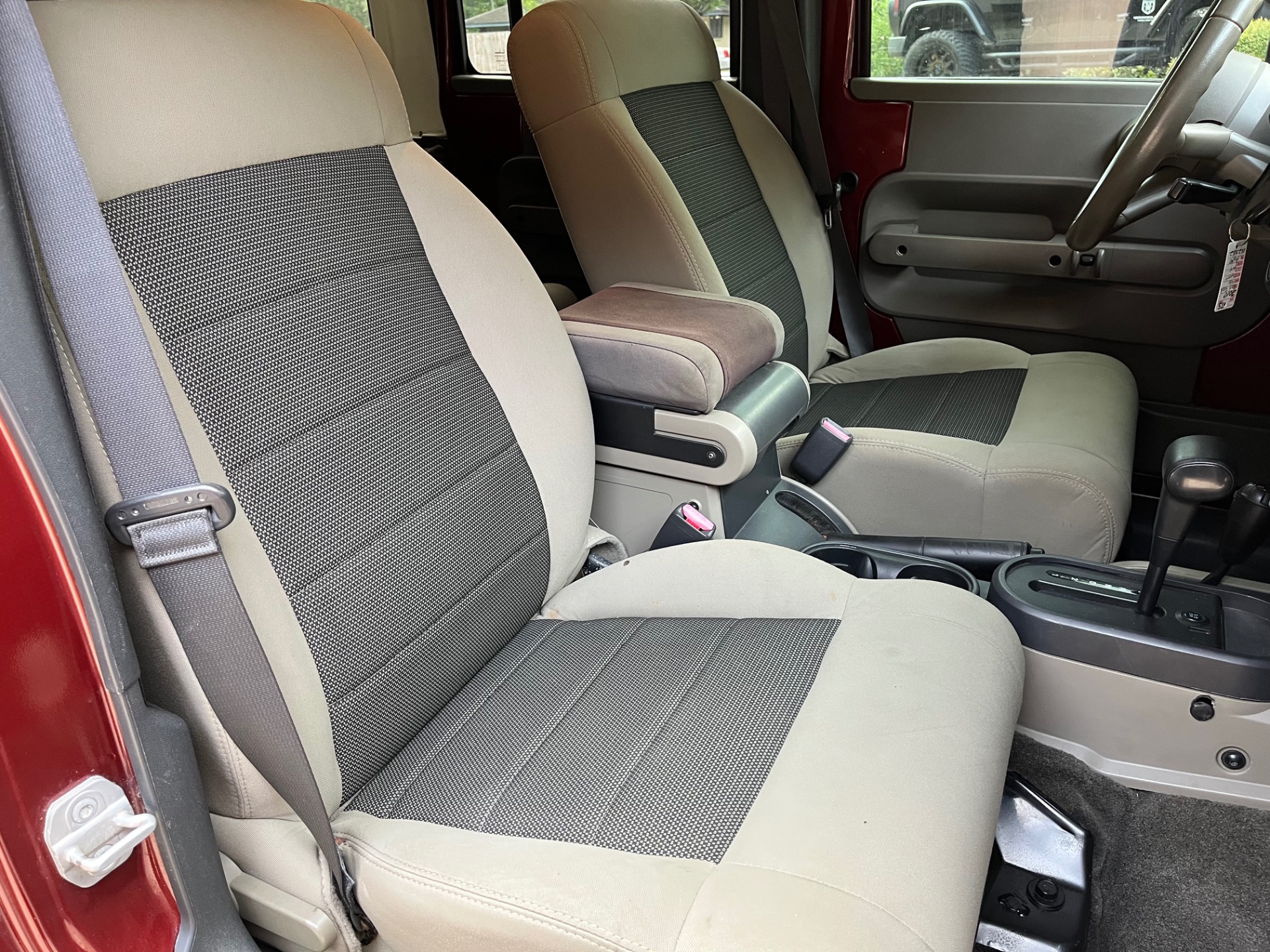 Used-2010-Jeep-Wrangler-Unlimited-Sport