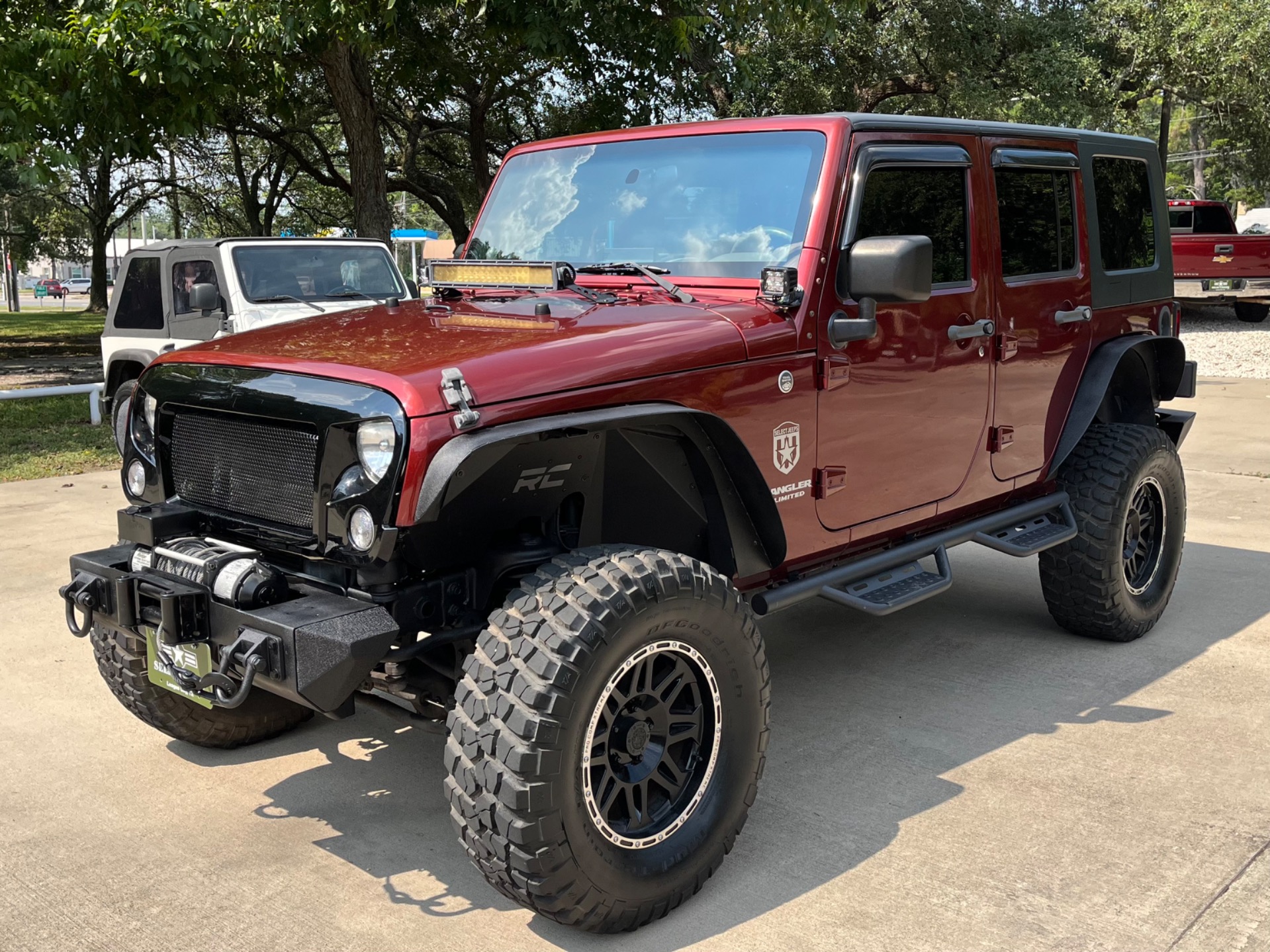 Used-2010-Jeep-Wrangler-Unlimited-Sport