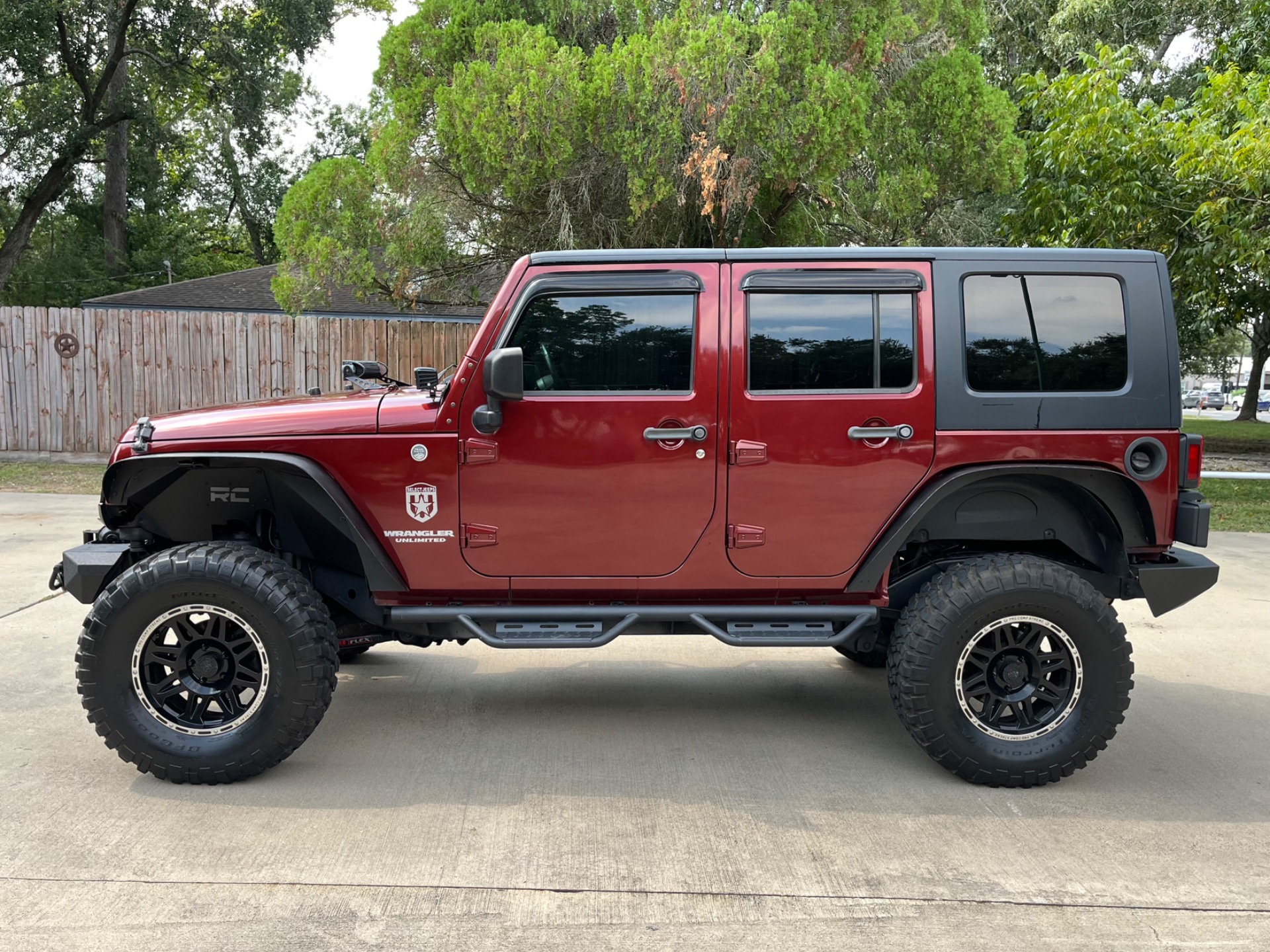 Used-2010-Jeep-Wrangler-Unlimited-Sport
