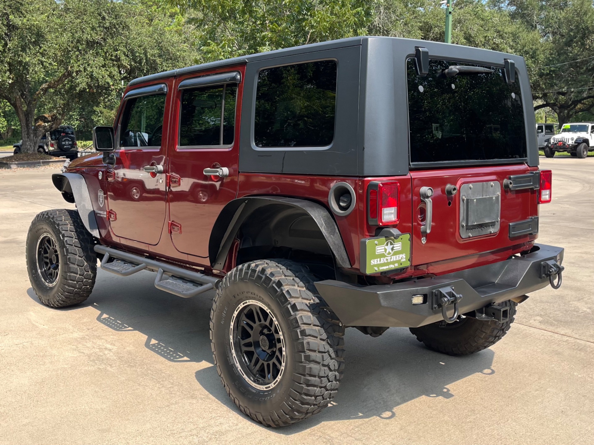 Used-2010-Jeep-Wrangler-Unlimited-Sport