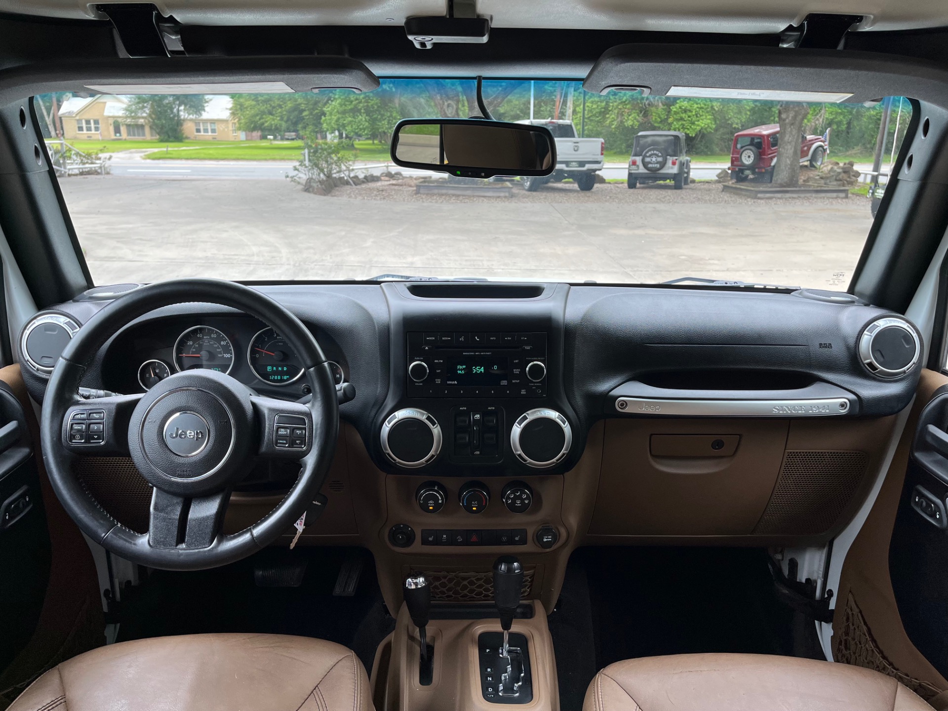 Used-2015-Jeep-Wrangler-Unlimited-Sahara