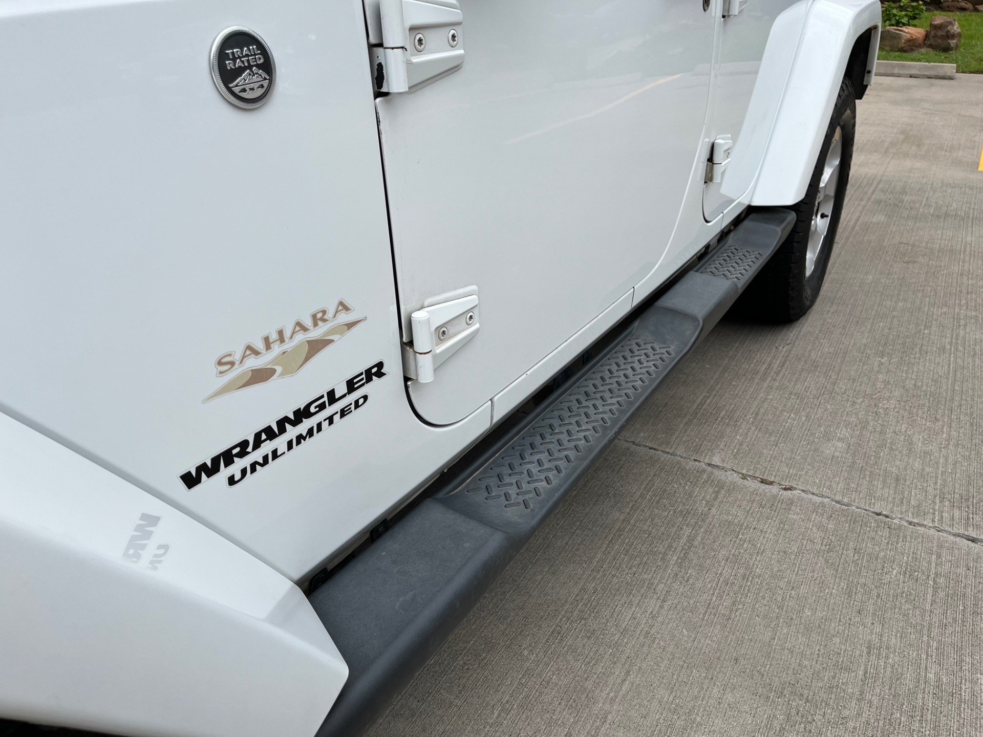 Used-2015-Jeep-Wrangler-Unlimited-Sahara