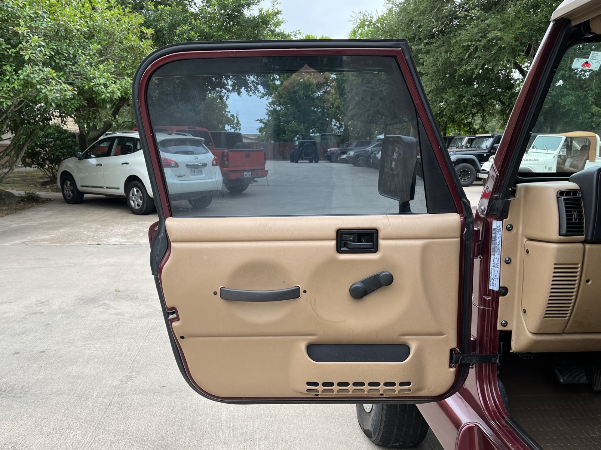 Used-2001-Jeep-Wrangler-Sahara