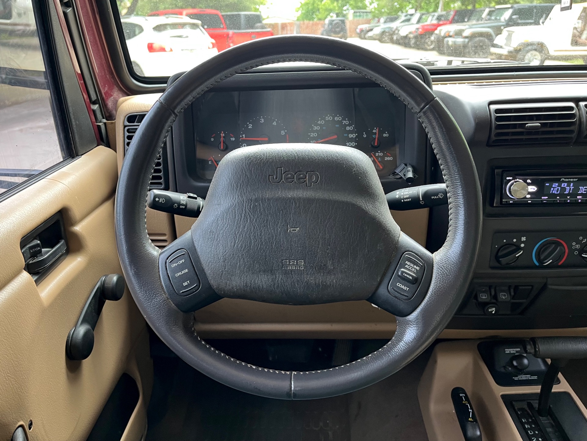 Used-2001-Jeep-Wrangler-Sahara