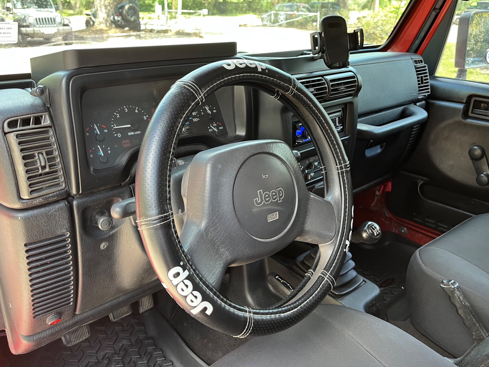 Used-1998-Jeep-Wrangler-Sport