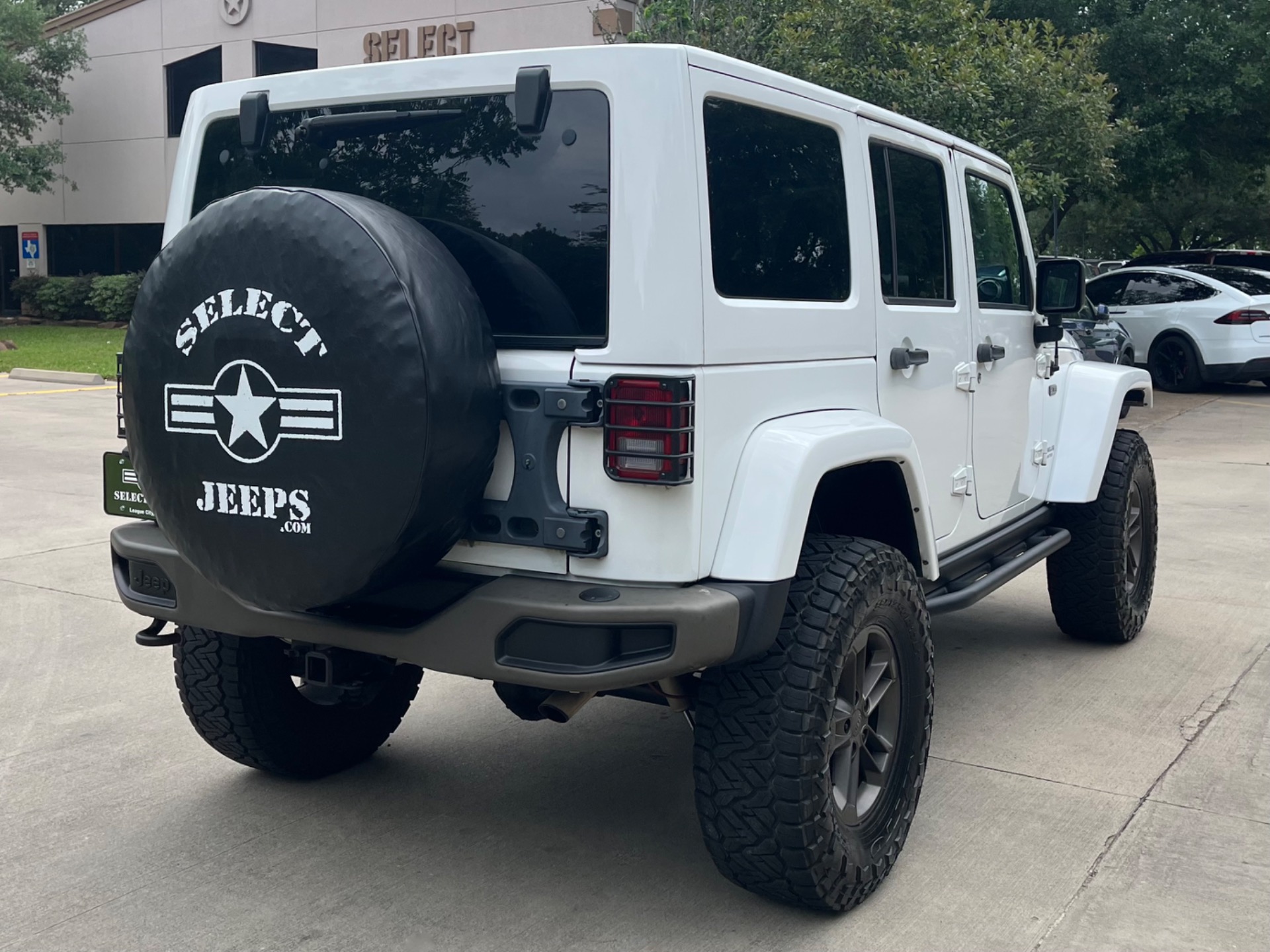 Used-2016-Jeep-Wrangler-Unlimited-Sahara-75th-Anniversary
