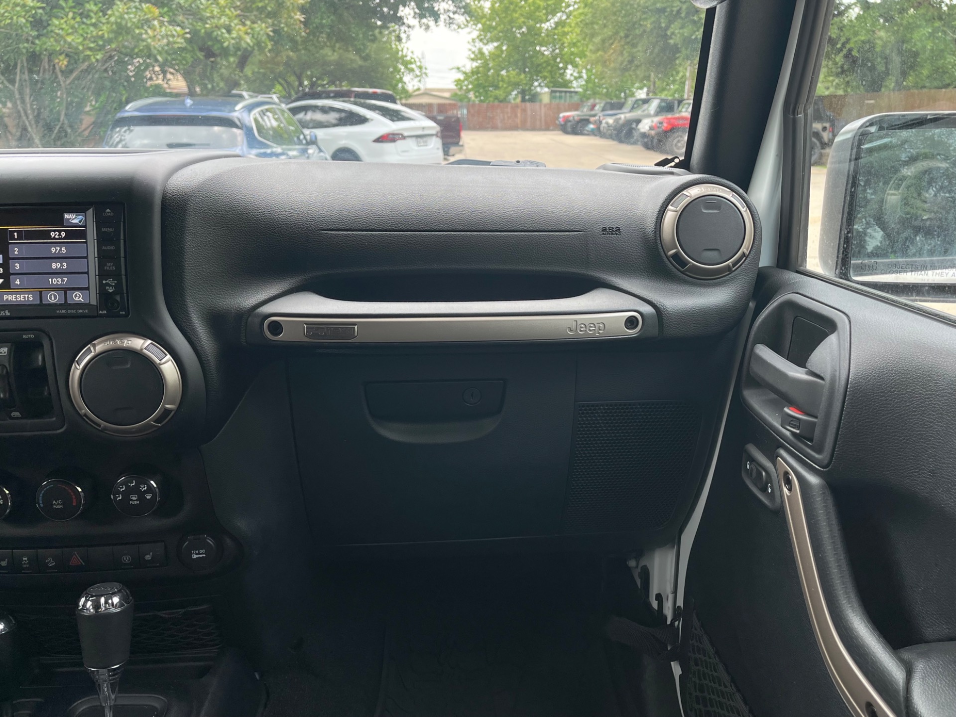 Used-2016-Jeep-Wrangler-Unlimited-Sahara-75th-Anniversary