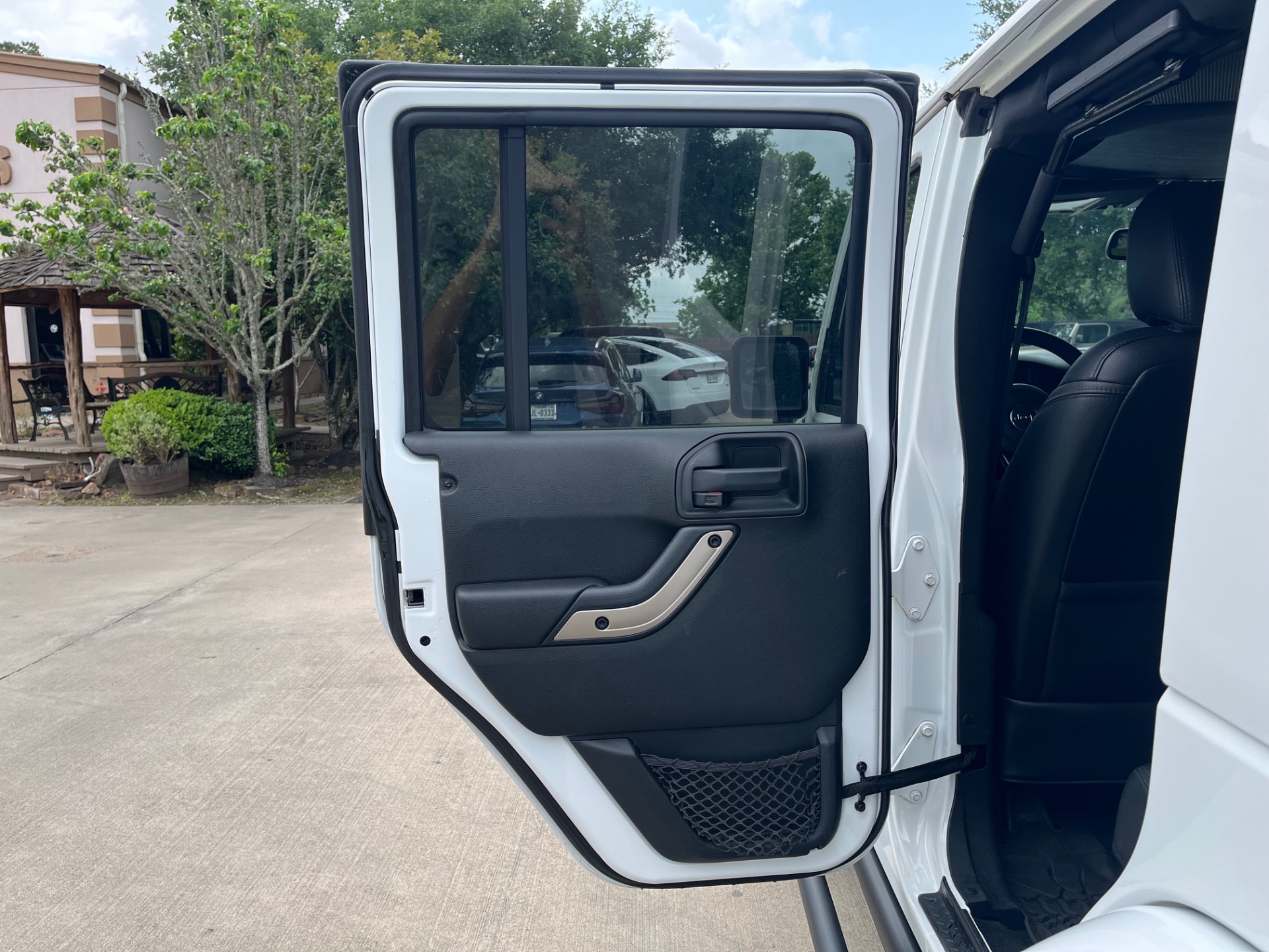 Used-2016-Jeep-Wrangler-Unlimited-Sahara-75th-Anniversary