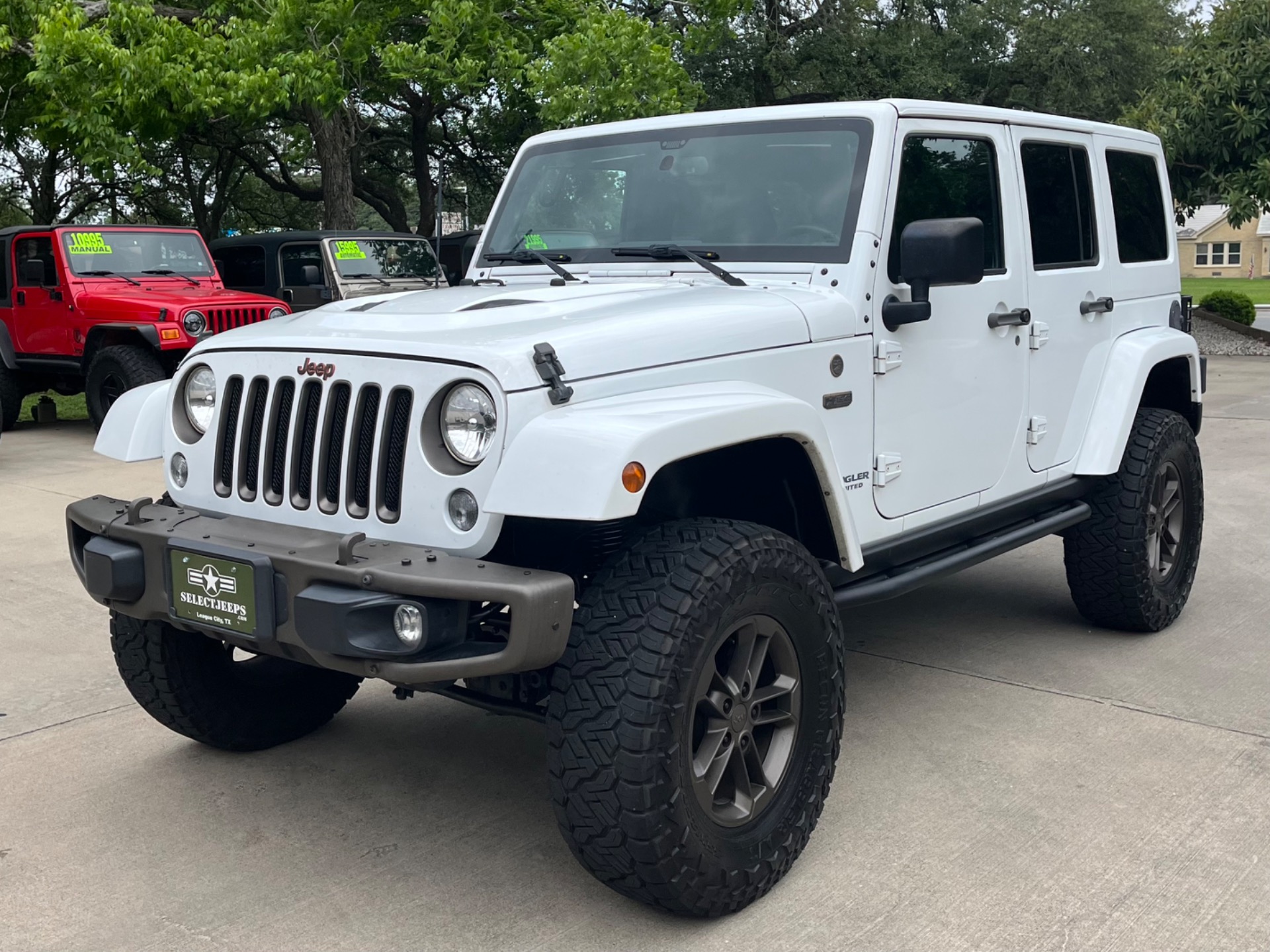 Used-2016-Jeep-Wrangler-Unlimited-Sahara-75th-Anniversary