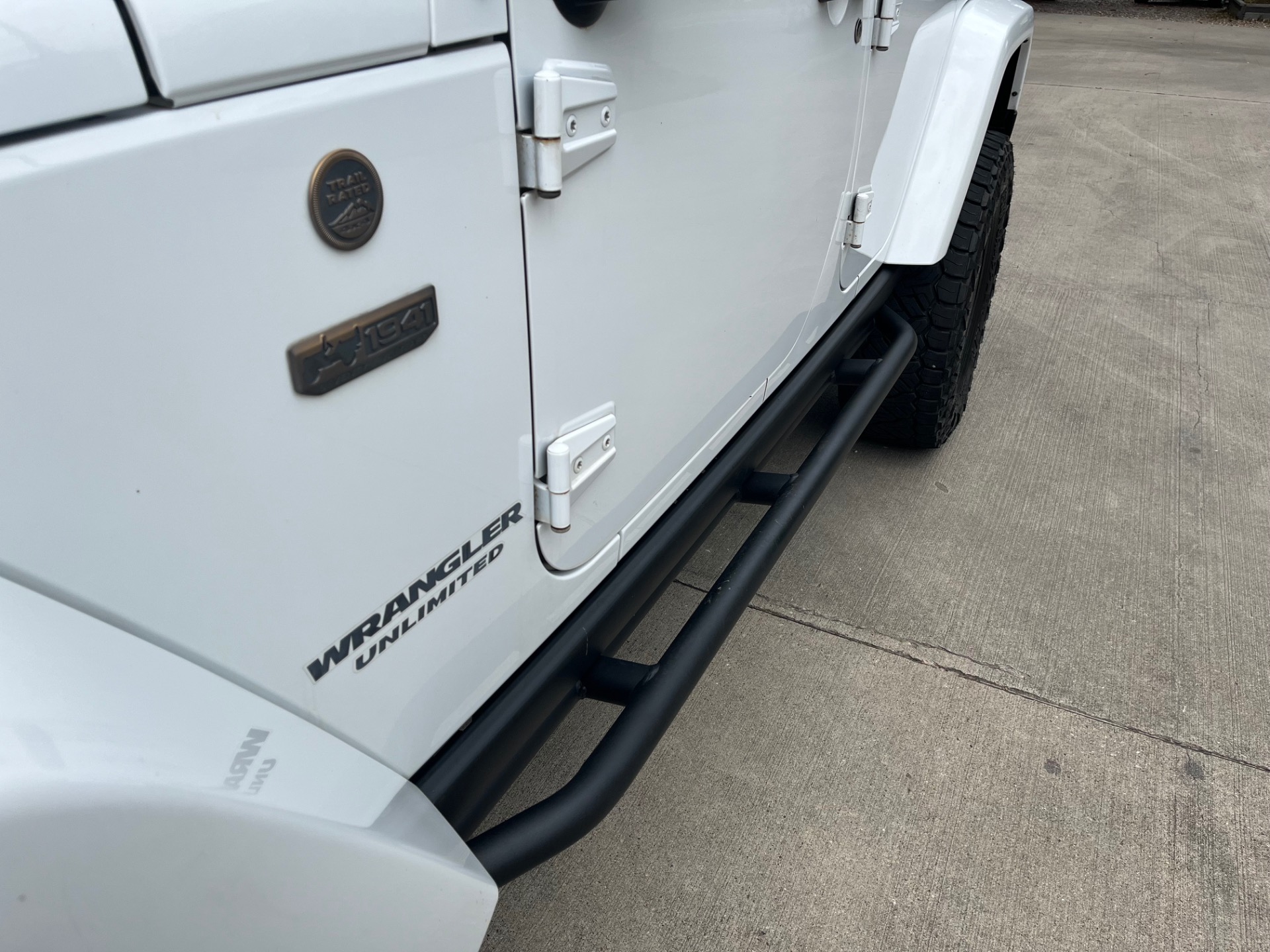Used-2016-Jeep-Wrangler-Unlimited-Sahara-75th-Anniversary