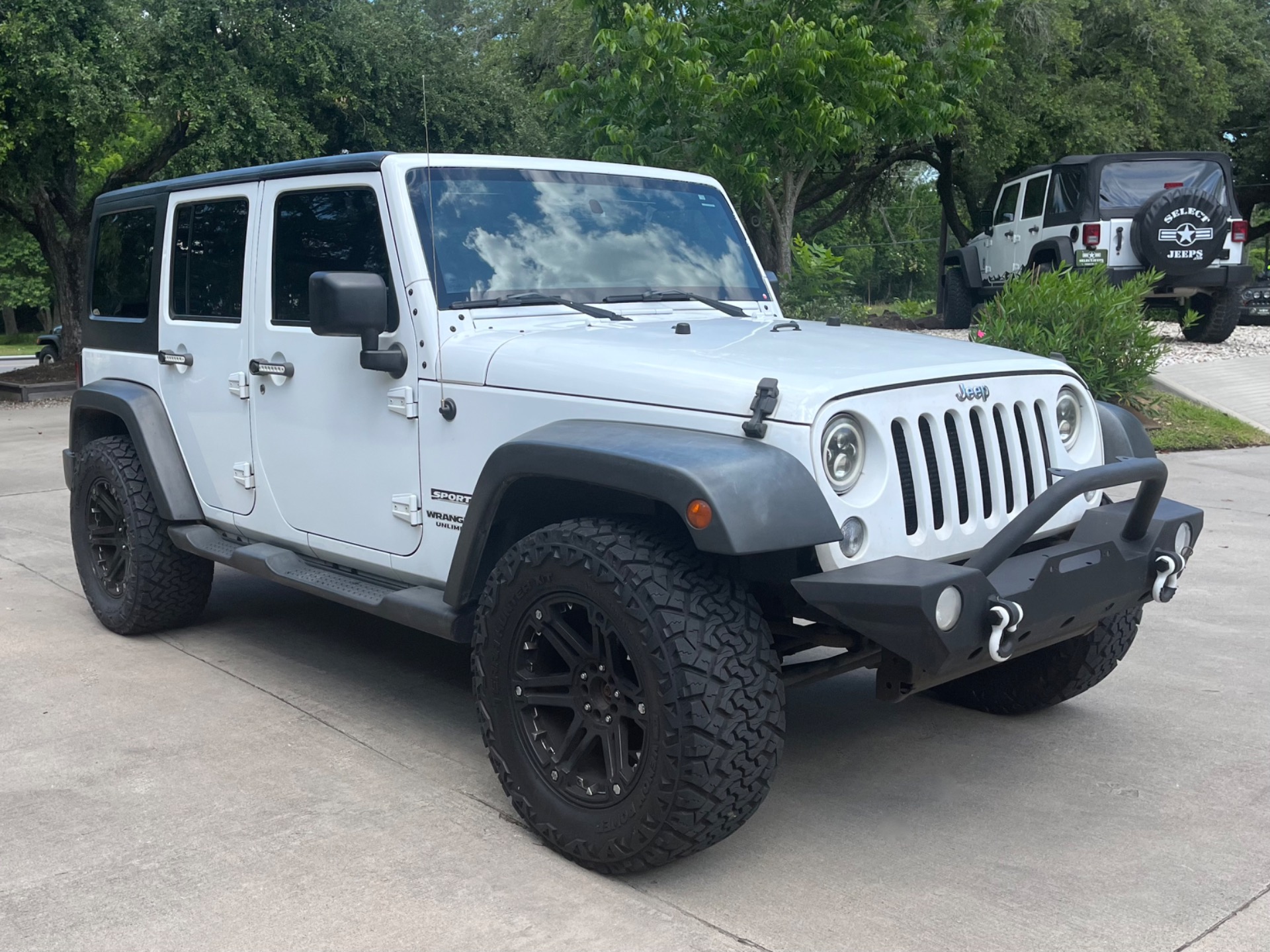 Used-2014-Jeep-Wrangler-Unlimited-Sport