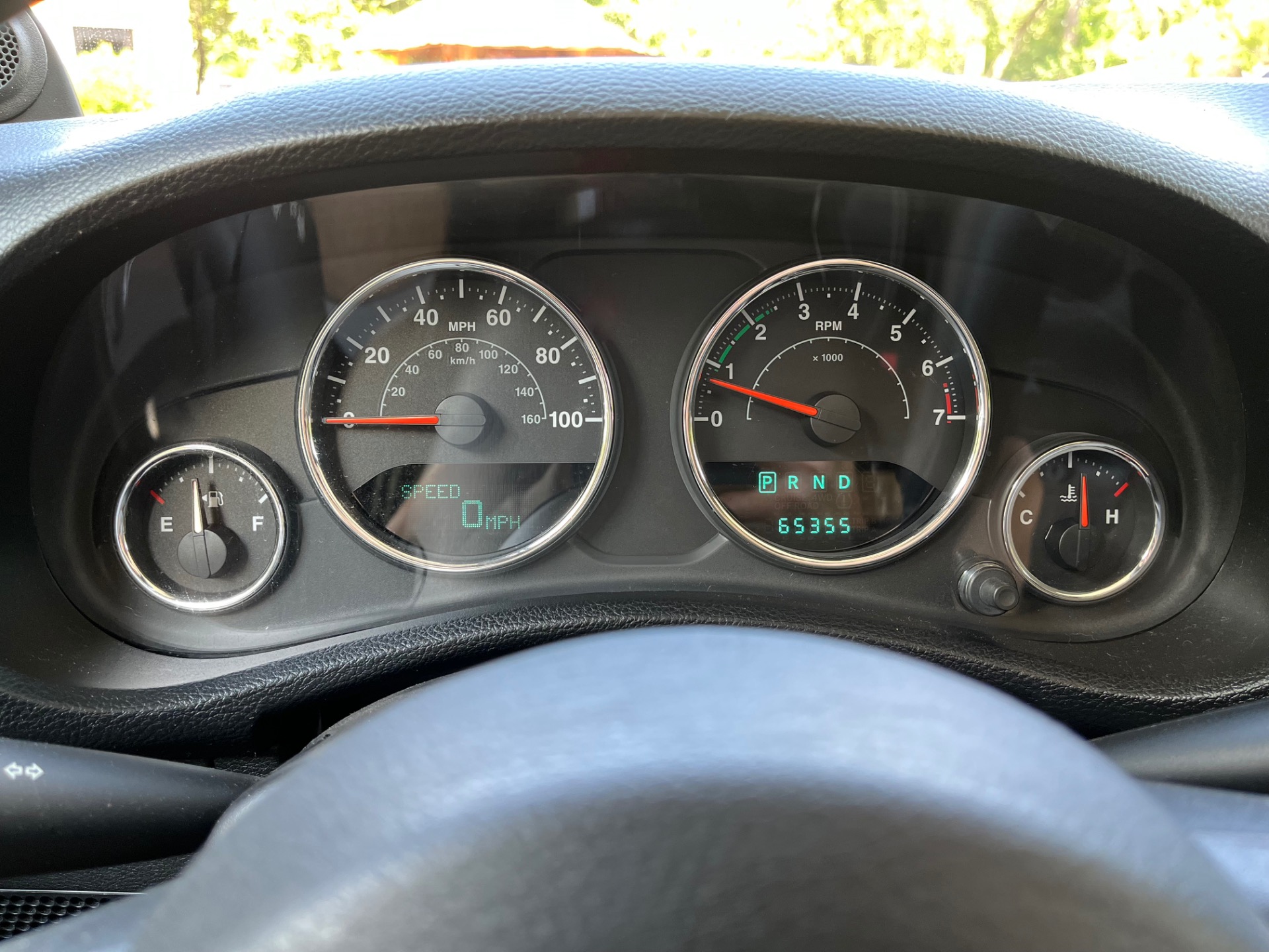 Used-2014-Jeep-Wrangler-Unlimited-Sahara