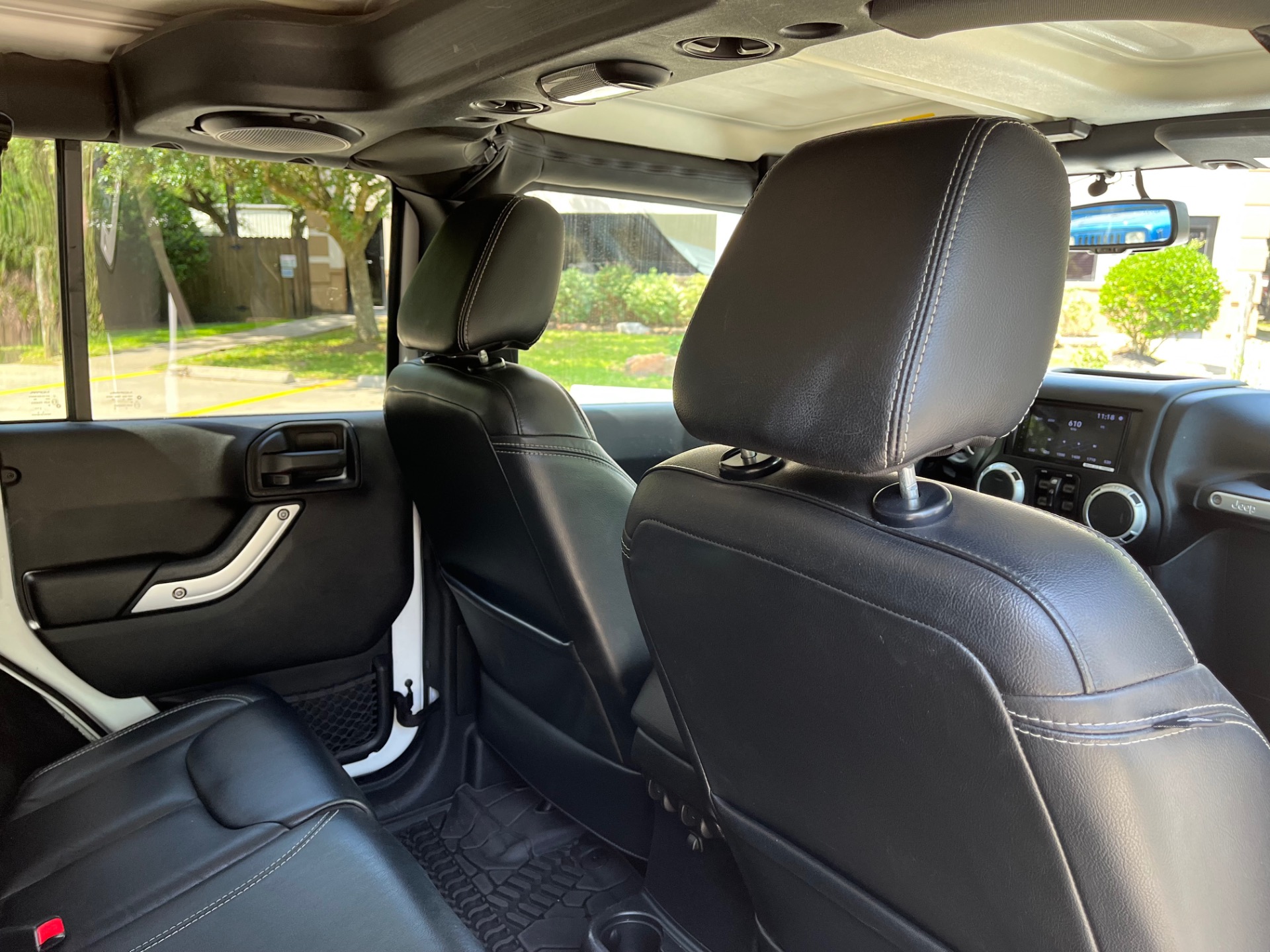 Used-2014-Jeep-Wrangler-Unlimited-Sahara