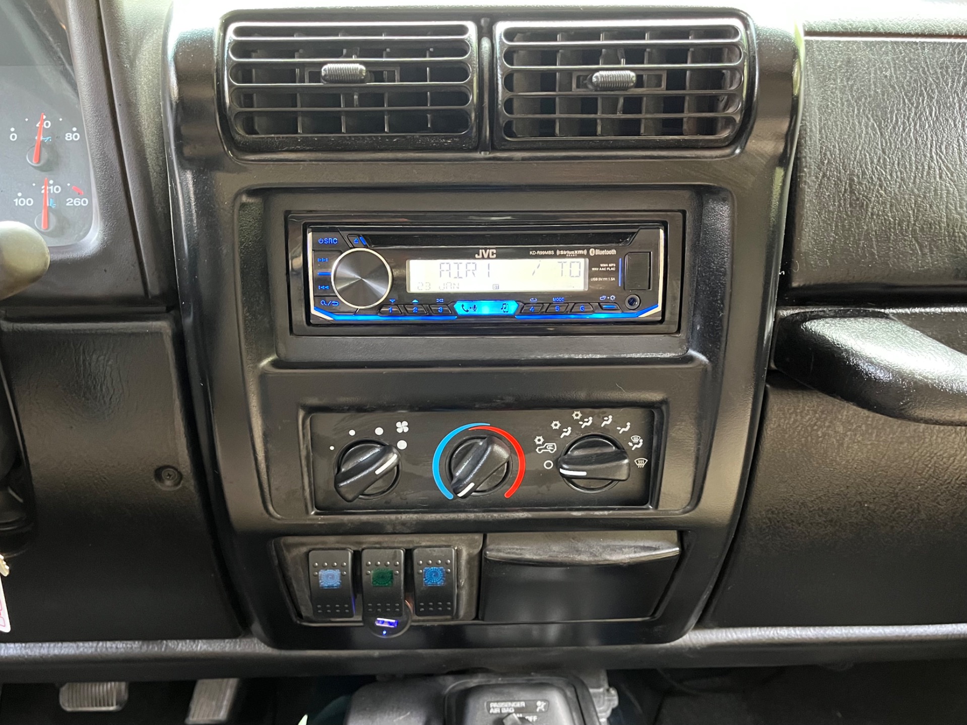 Used-2002-Jeep-Wrangler-X