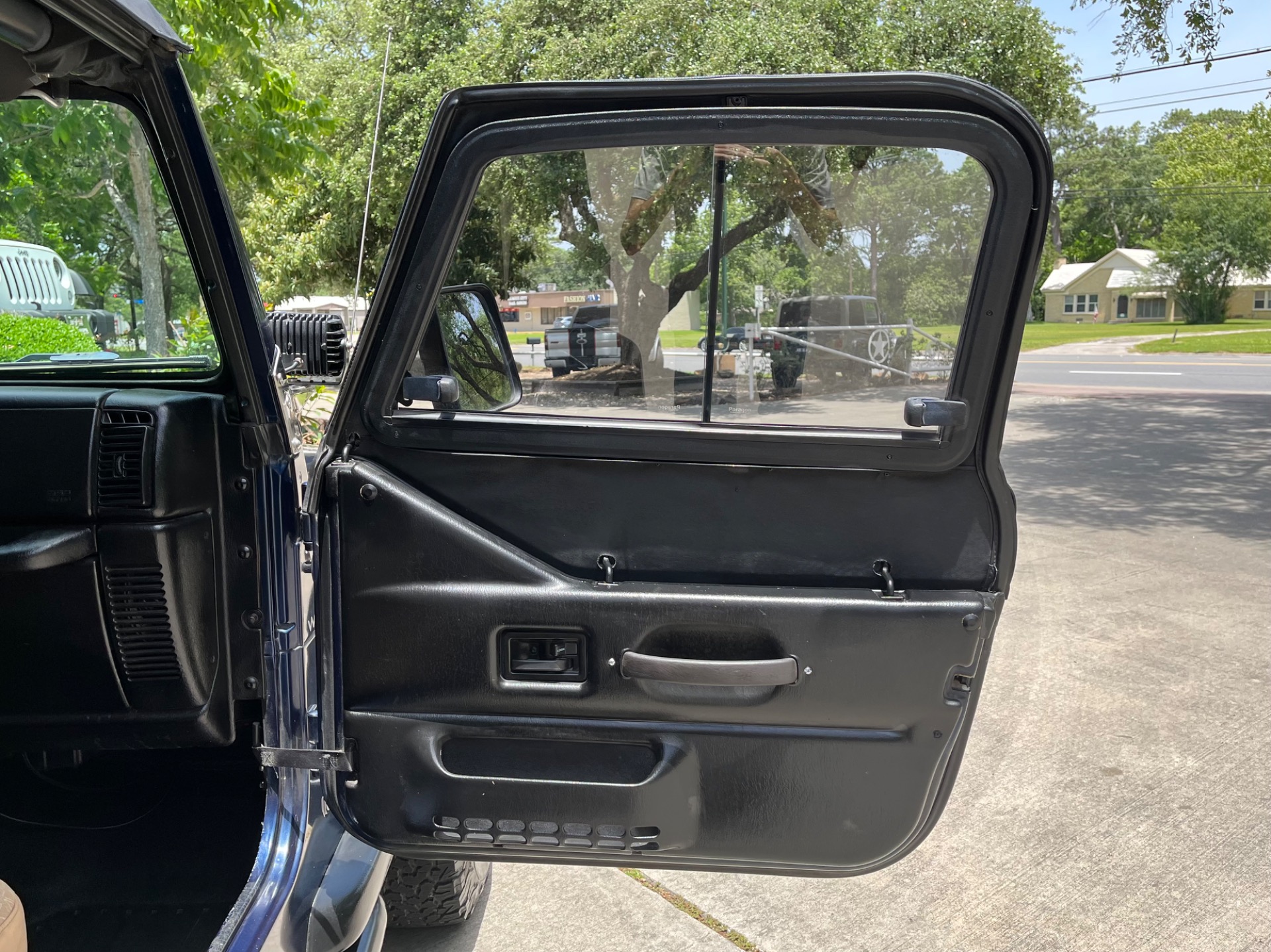 Used-2002-Jeep-Wrangler-X