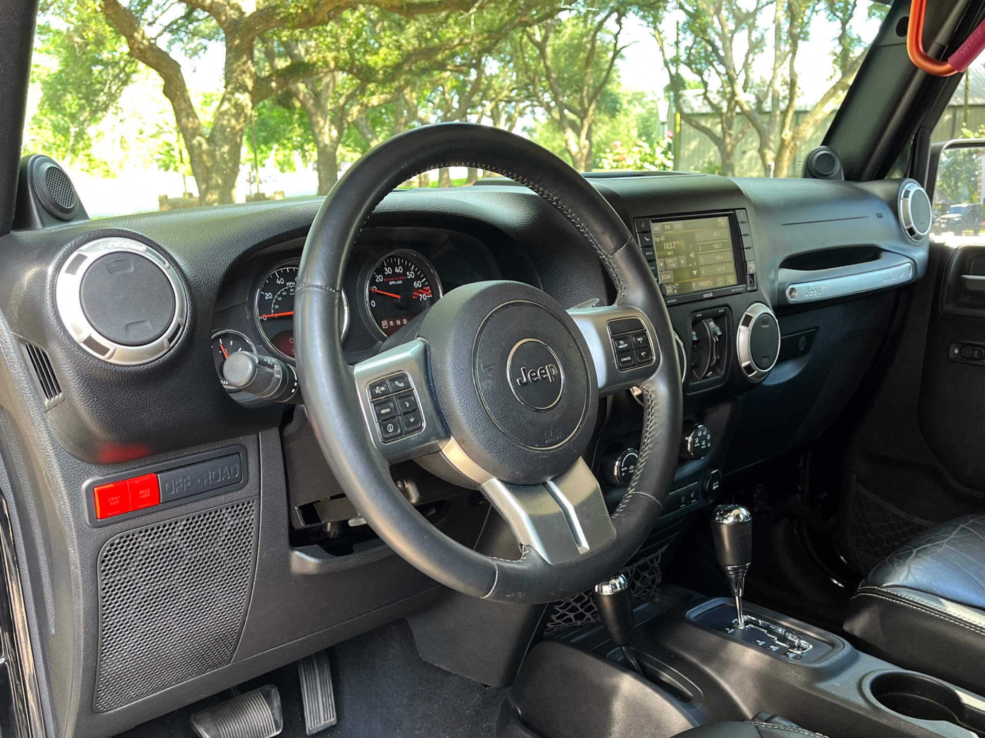 Used-2014-Jeep-Wrangler-Unlimited-Rubicon-X