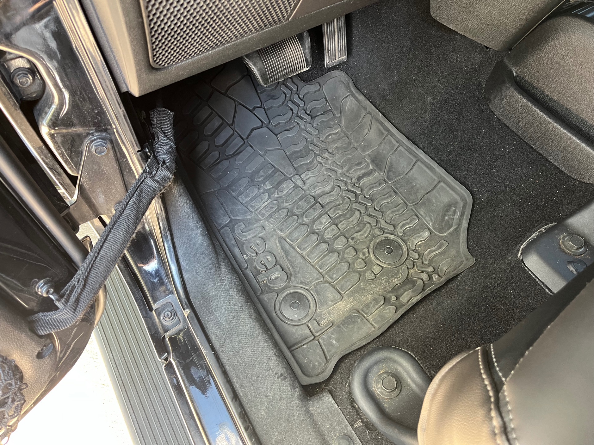 Used-2014-Jeep-Wrangler-Unlimited-Rubicon-X
