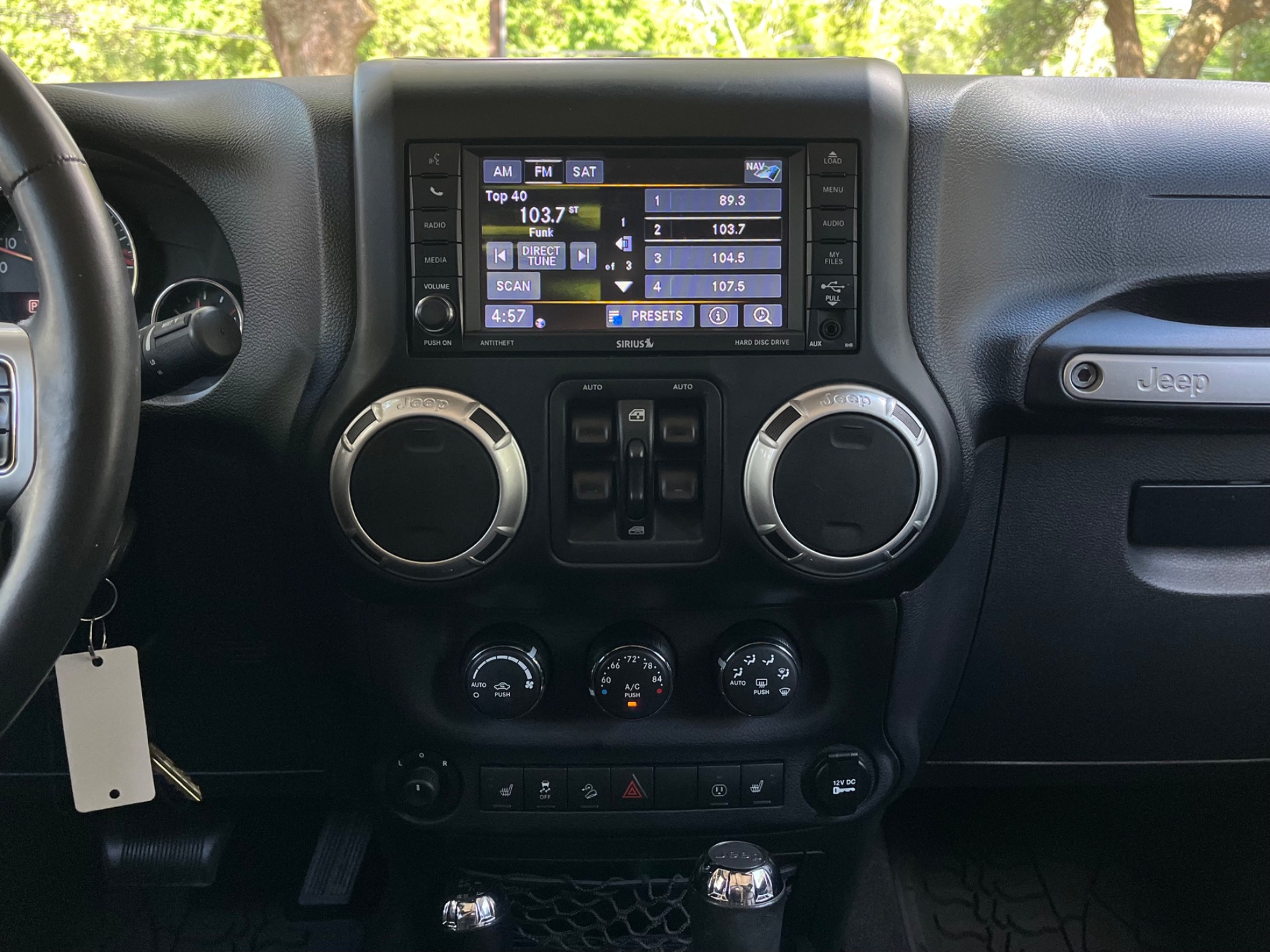 Used-2014-Jeep-Wrangler-Unlimited-Rubicon-X