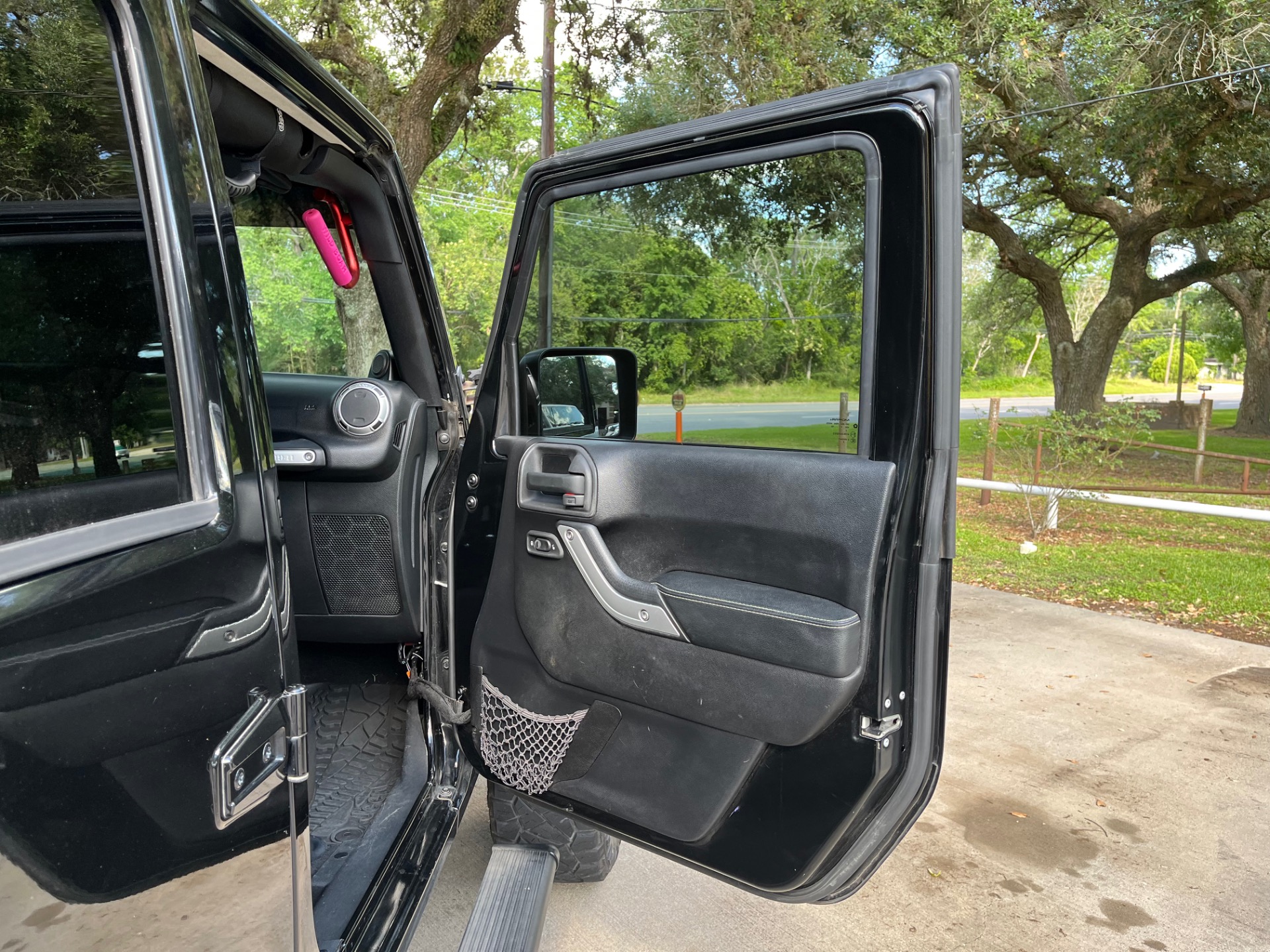 Used-2014-Jeep-Wrangler-Unlimited-Rubicon-X