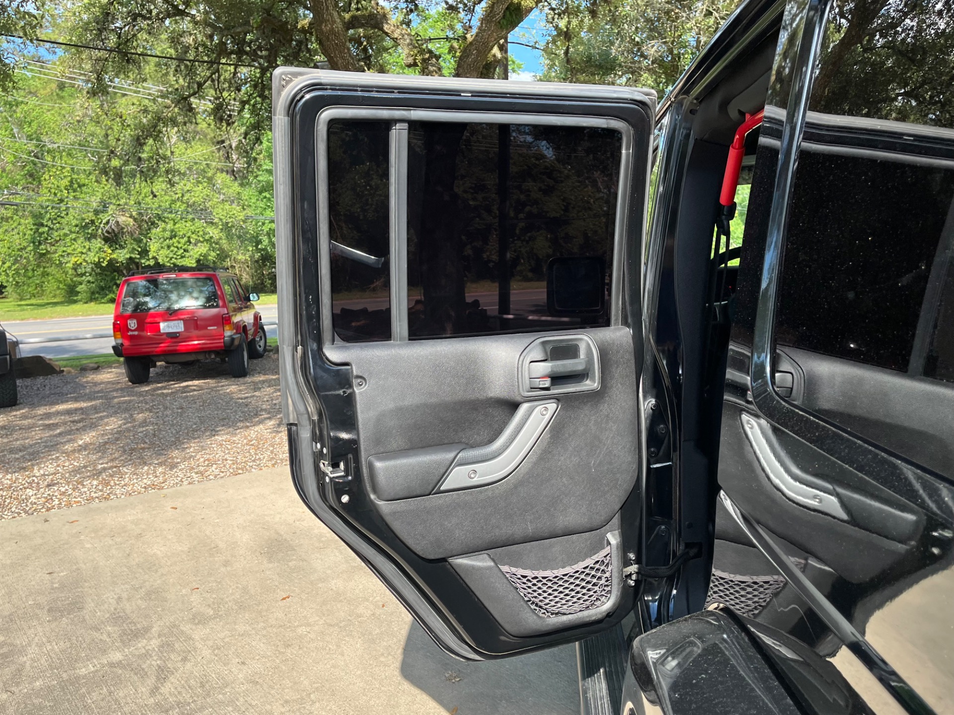 Used-2014-Jeep-Wrangler-Unlimited-Rubicon-X