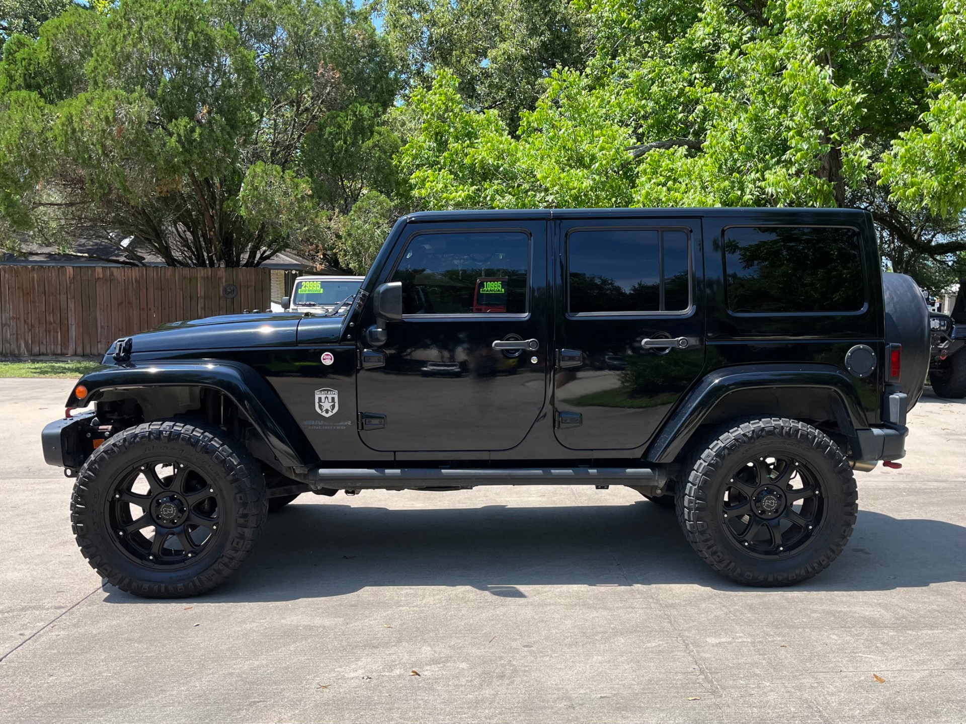Used-2014-Jeep-Wrangler-Unlimited-Rubicon-X