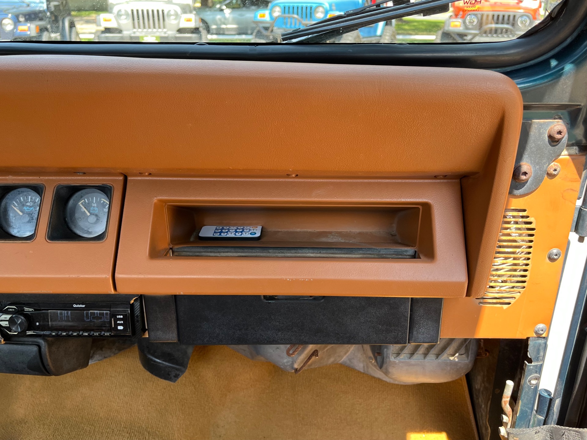 1995 Jeep Wrangler S photo 15