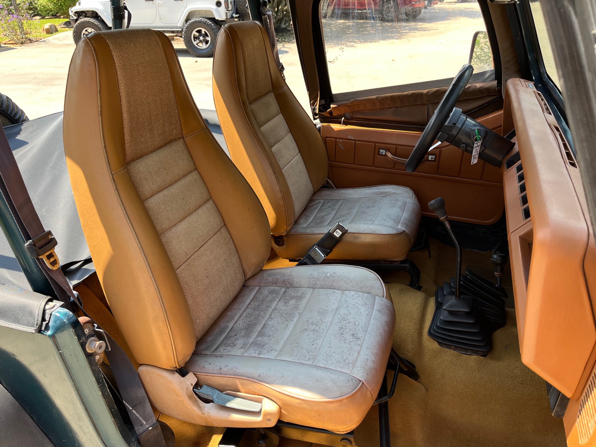 1995 Jeep Wrangler S photo 17