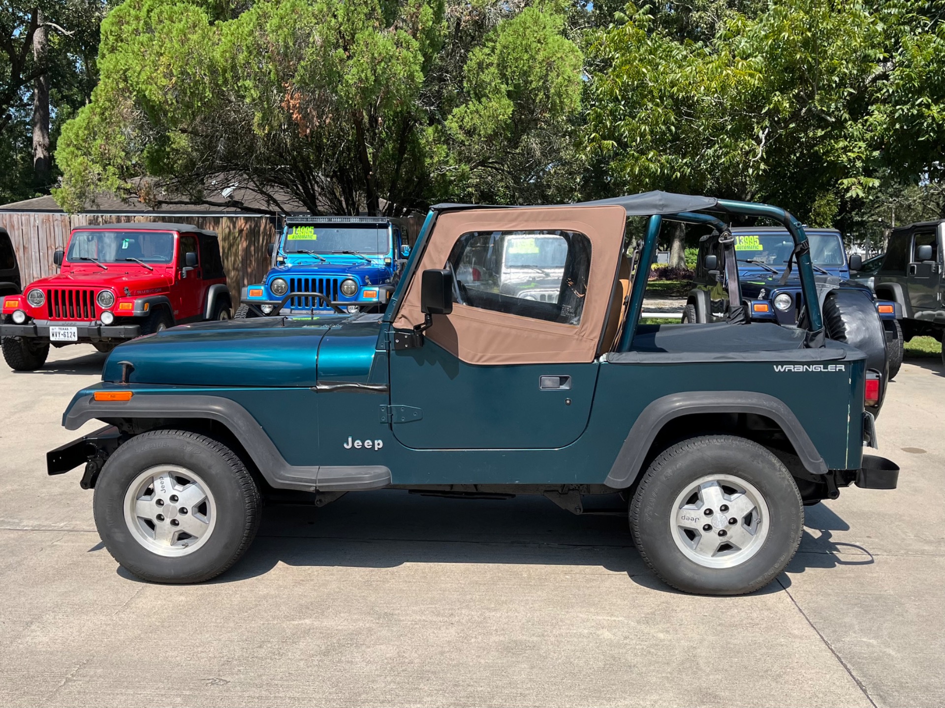 1995 Jeep Wrangler S photo 5