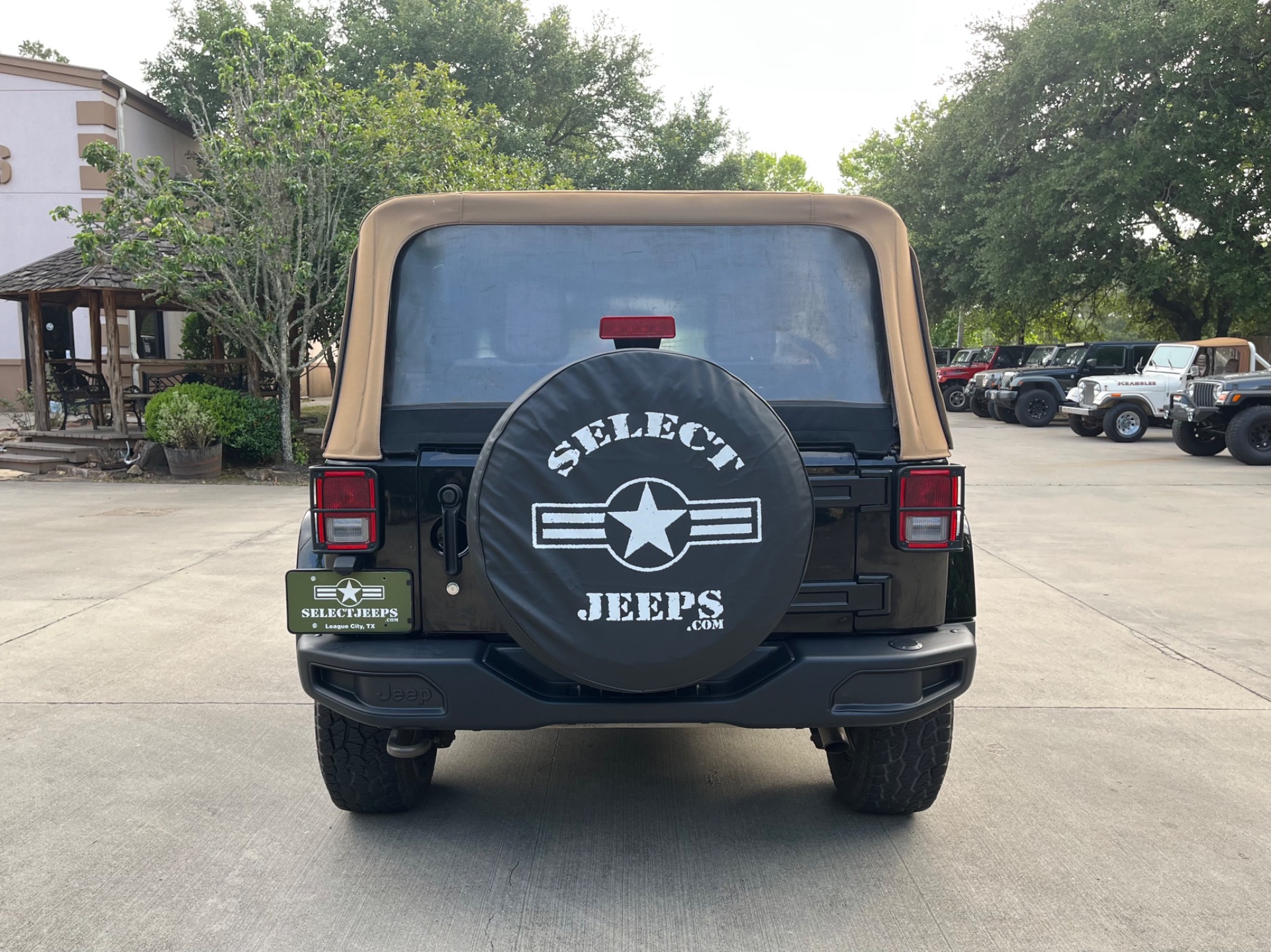 Used-2018-Jeep-Wrangler-JK-Golden-Eagle