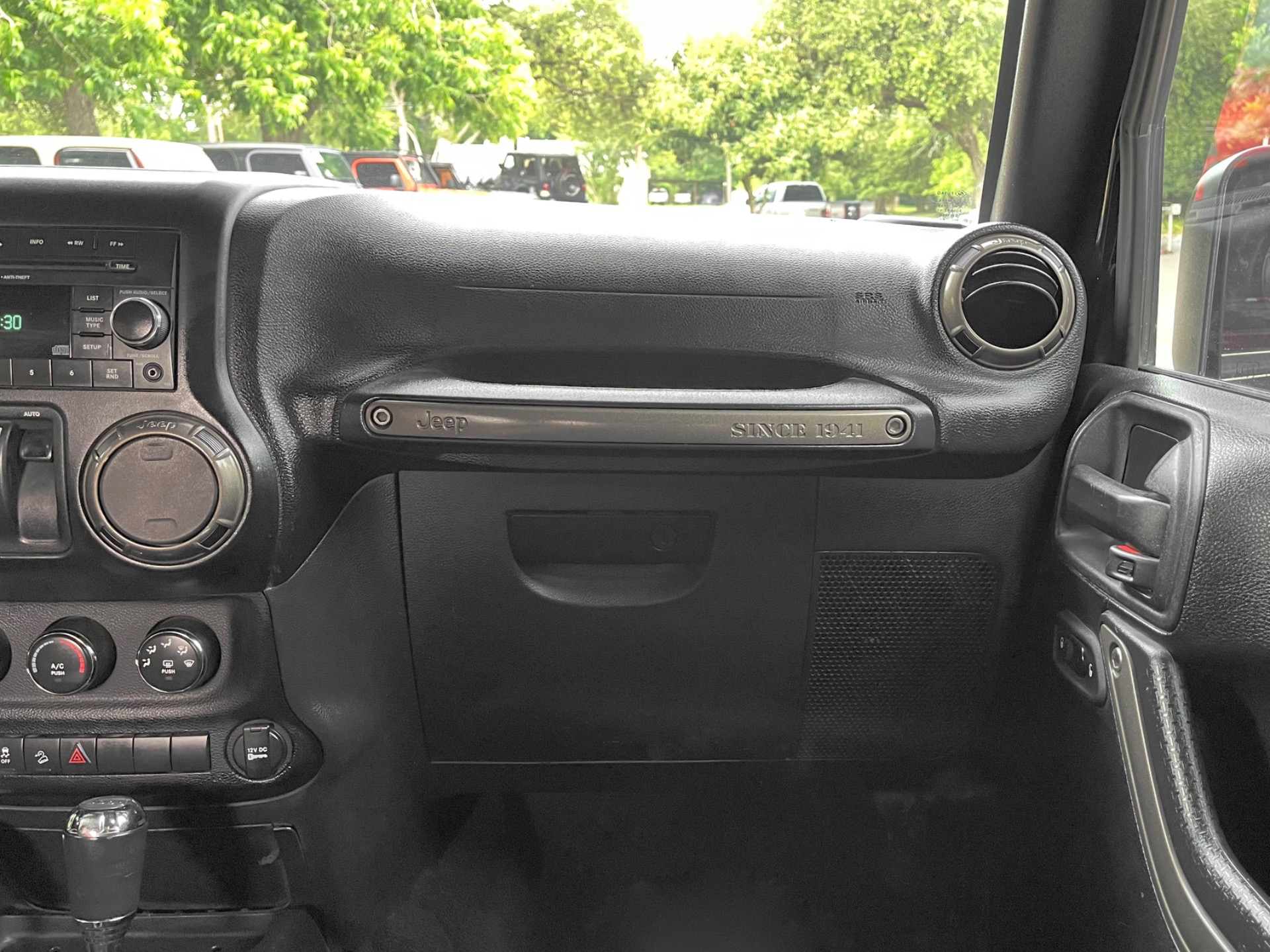 Used-2018-Jeep-Wrangler-JK-Golden-Eagle
