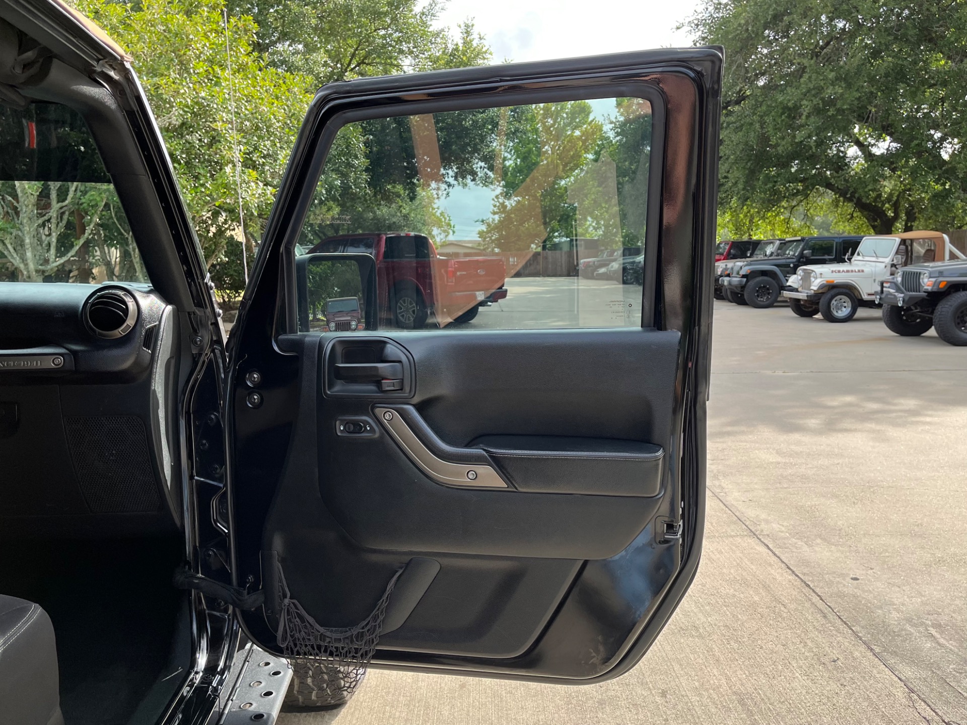 Used-2018-Jeep-Wrangler-JK-Golden-Eagle