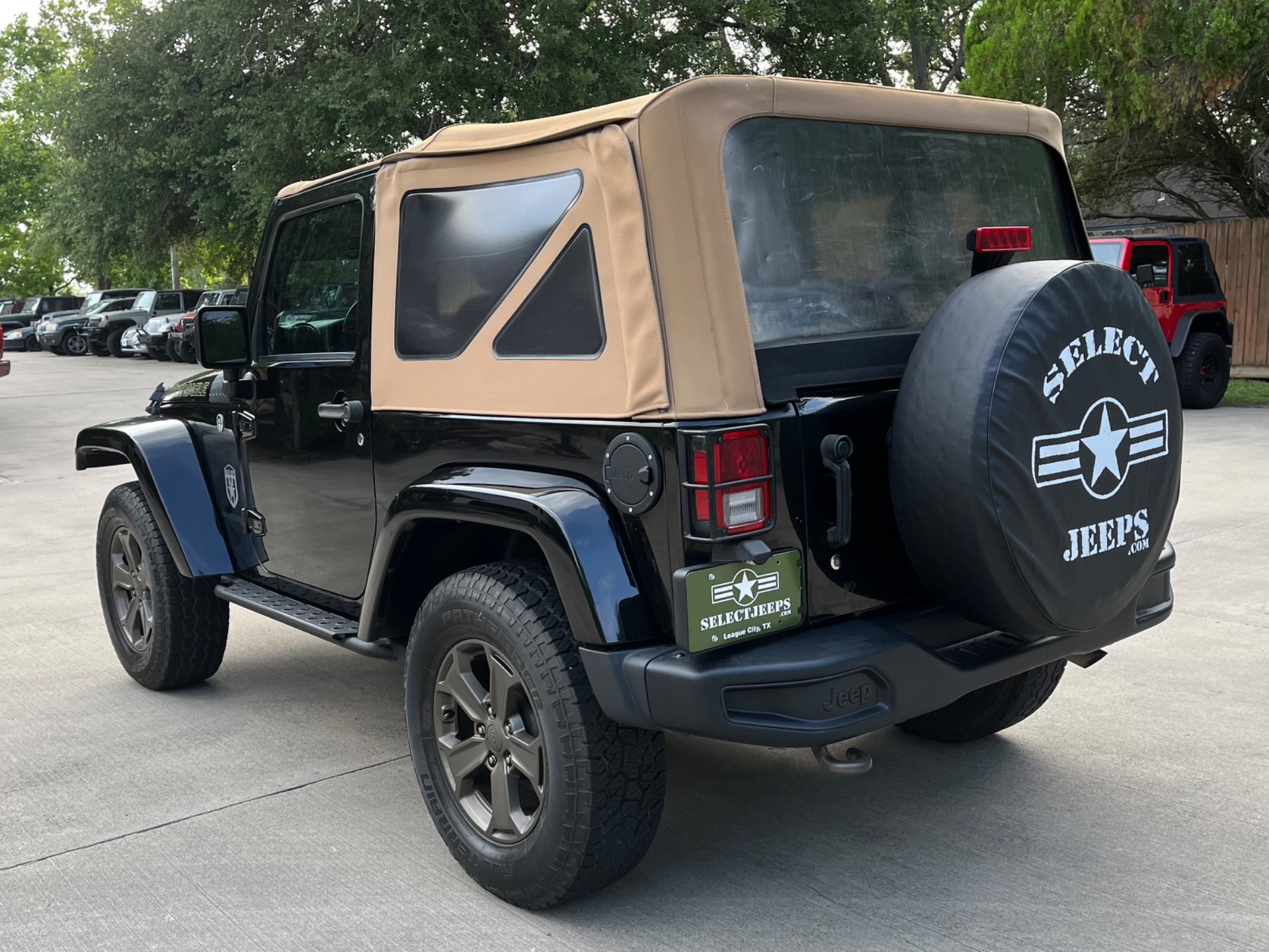 Used-2018-Jeep-Wrangler-JK-Golden-Eagle