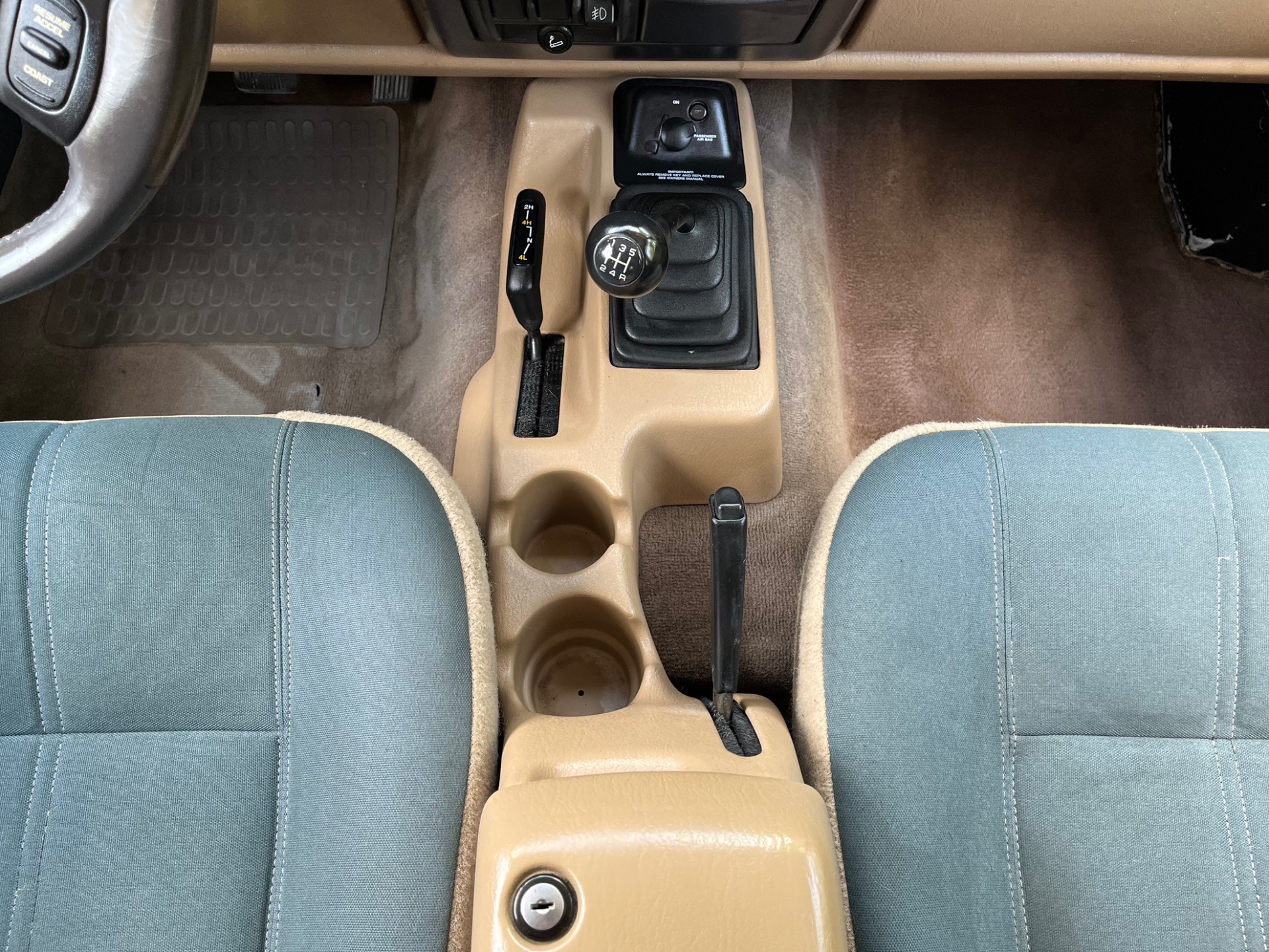Used-2000-Jeep-Wrangler-Sahara