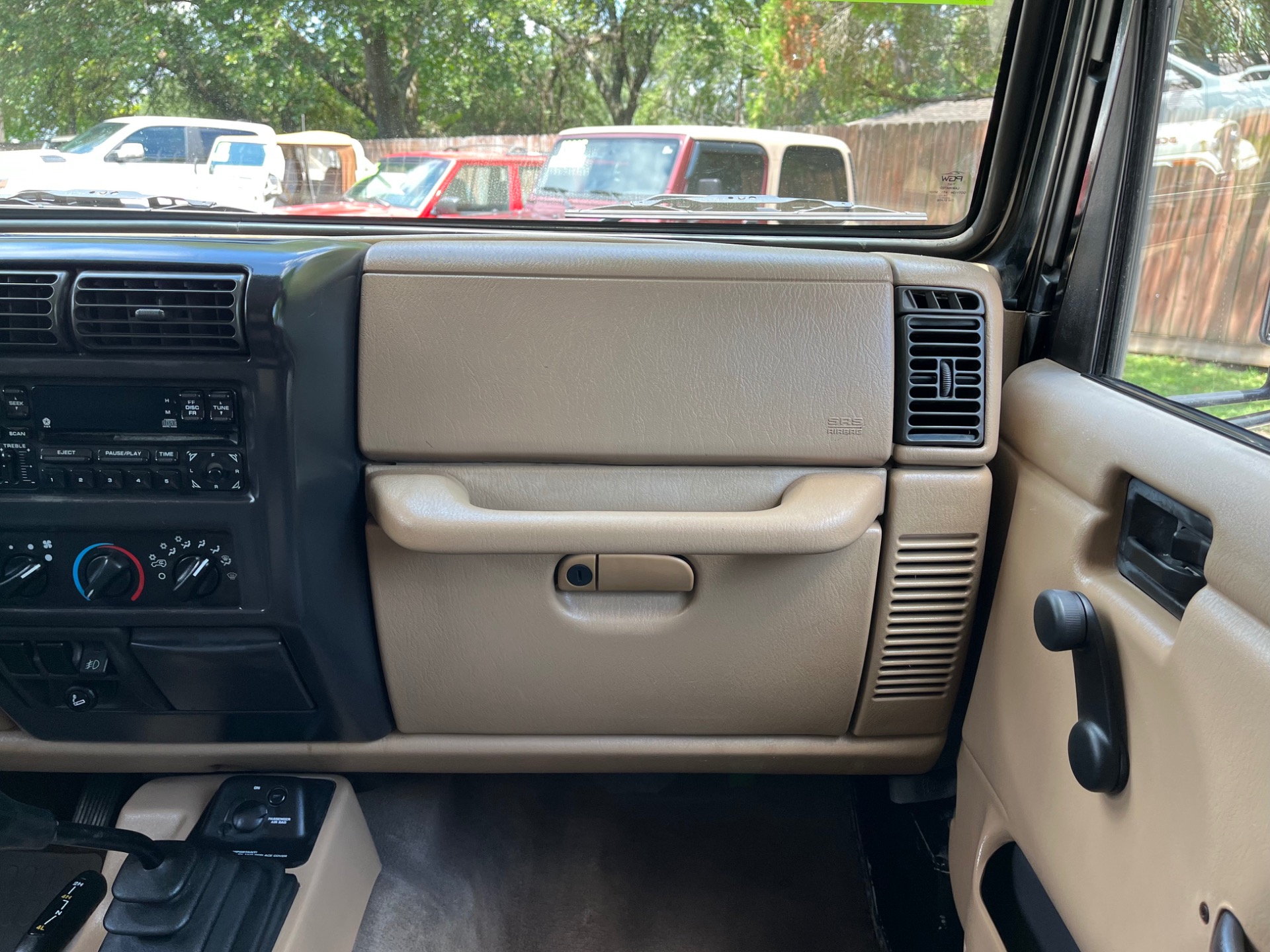 Used-2000-Jeep-Wrangler-Sahara
