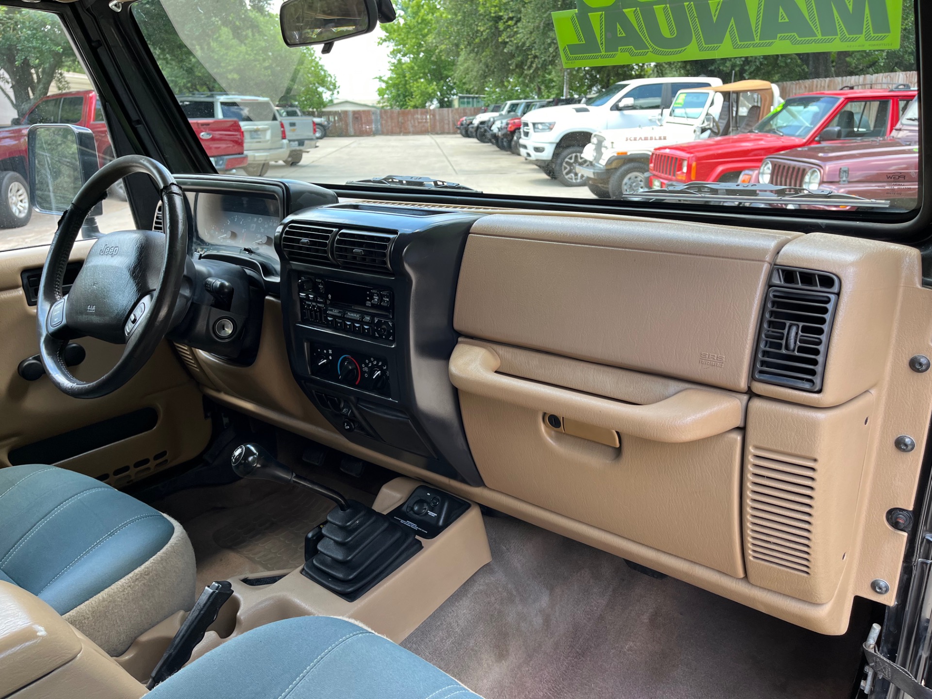 Used-2000-Jeep-Wrangler-Sahara
