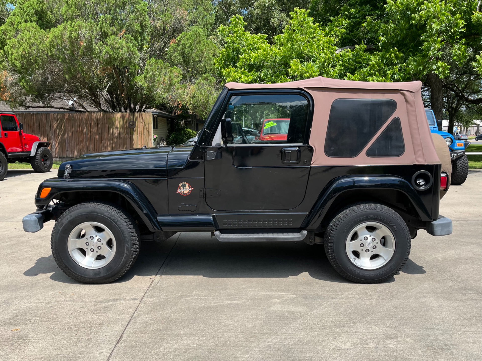 Used-2000-Jeep-Wrangler-Sahara