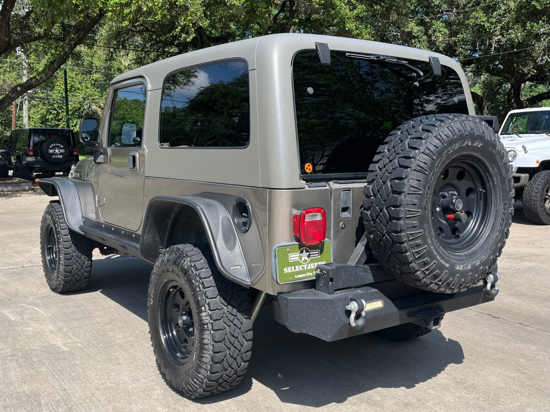 Used-2006-Jeep-Wrangler-Unlimited-Rubicon