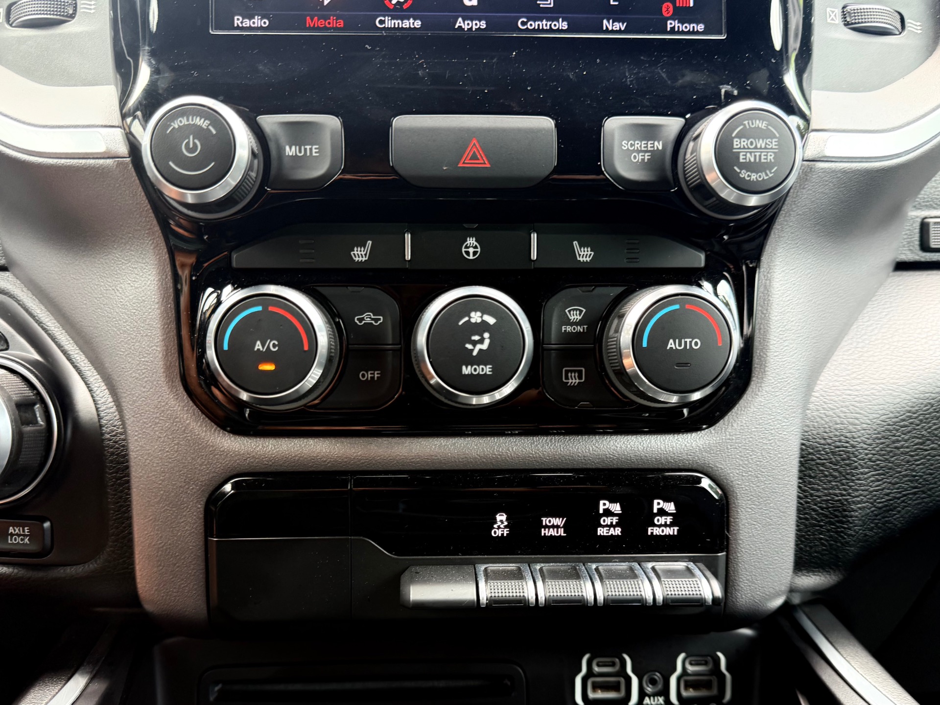 Used-2019-Ram-1500-Black-Widow