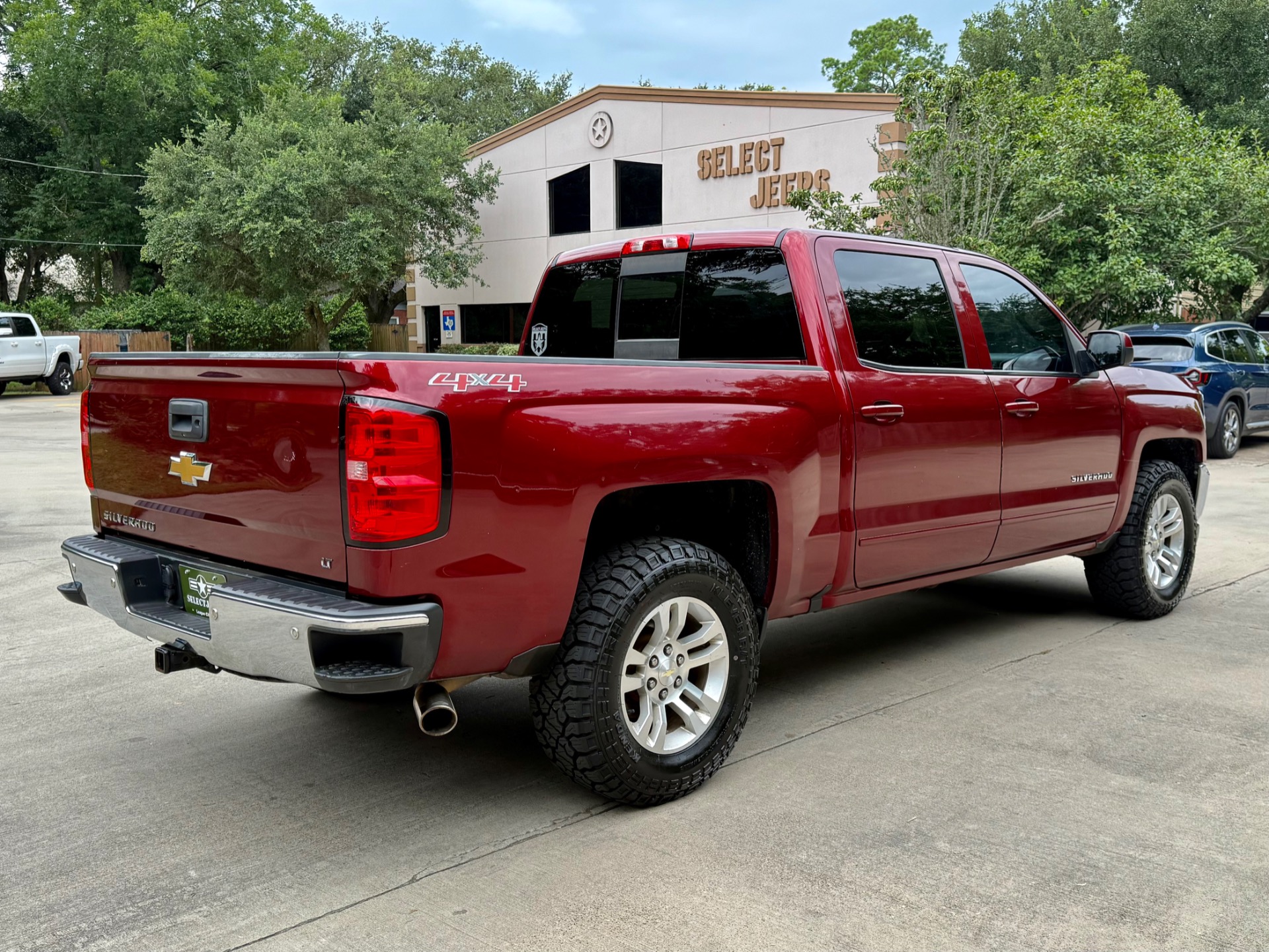 Used-2017-Chevrolet-Silverado-1500-LT